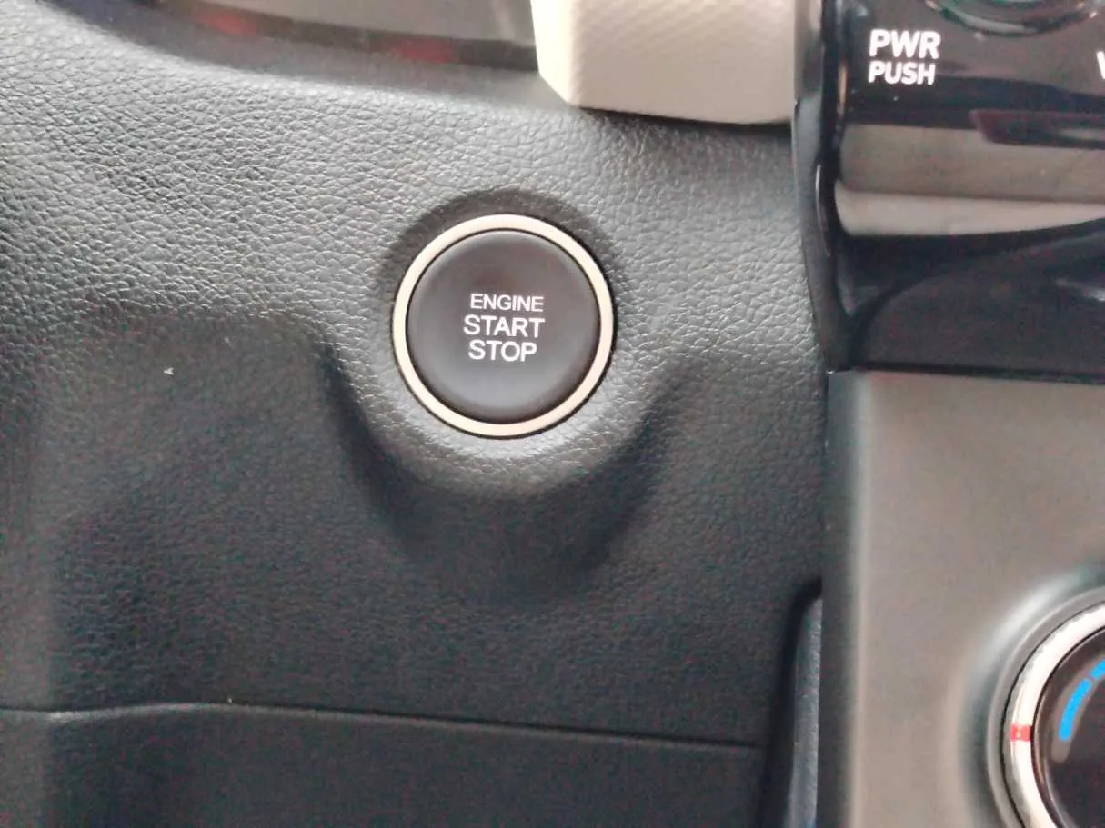 Car image 29
