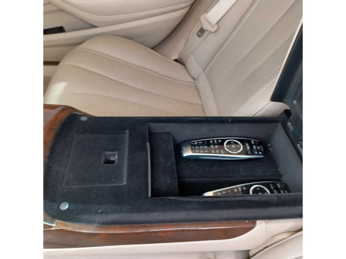 Car image 29