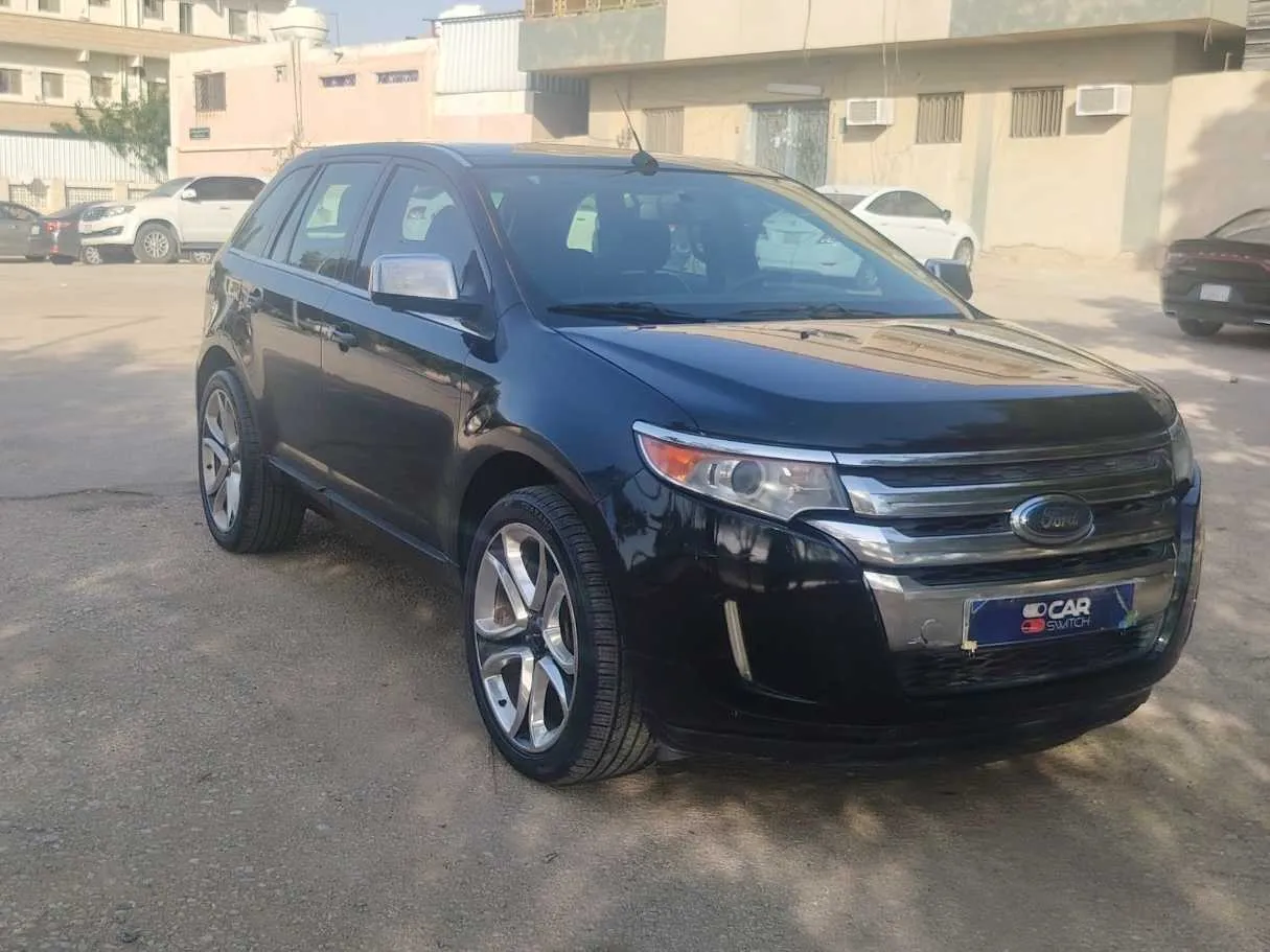 Car image 3