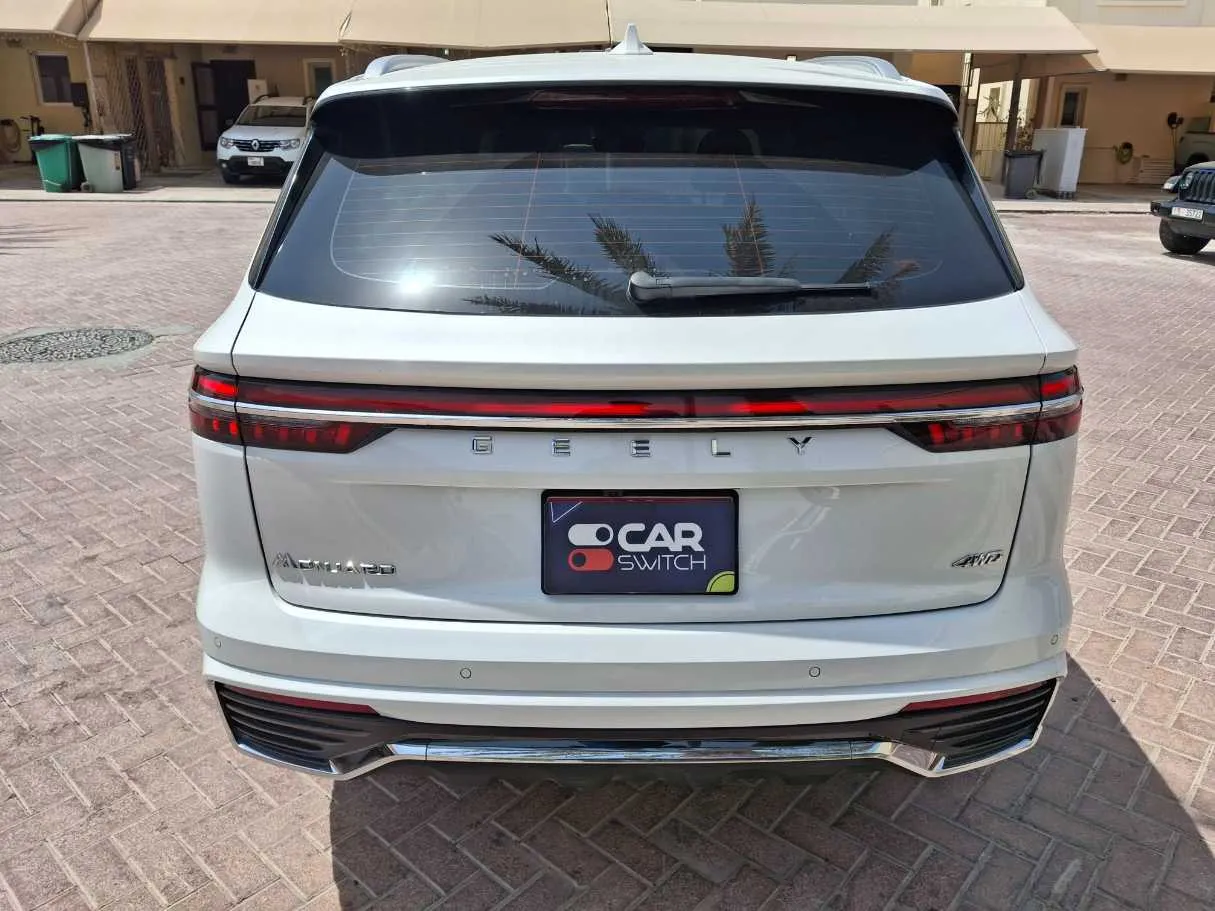 Car image 6