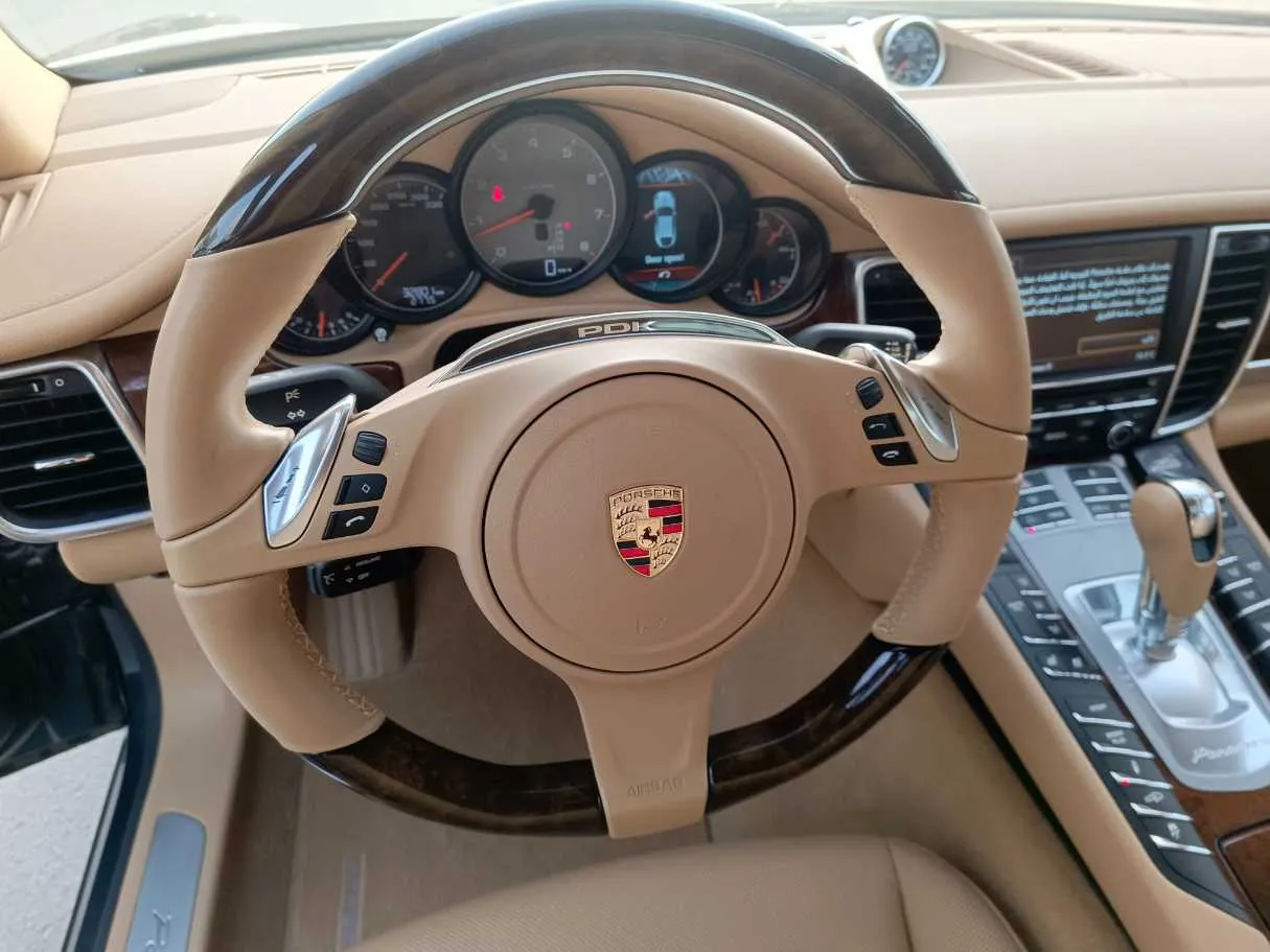 Car image 29