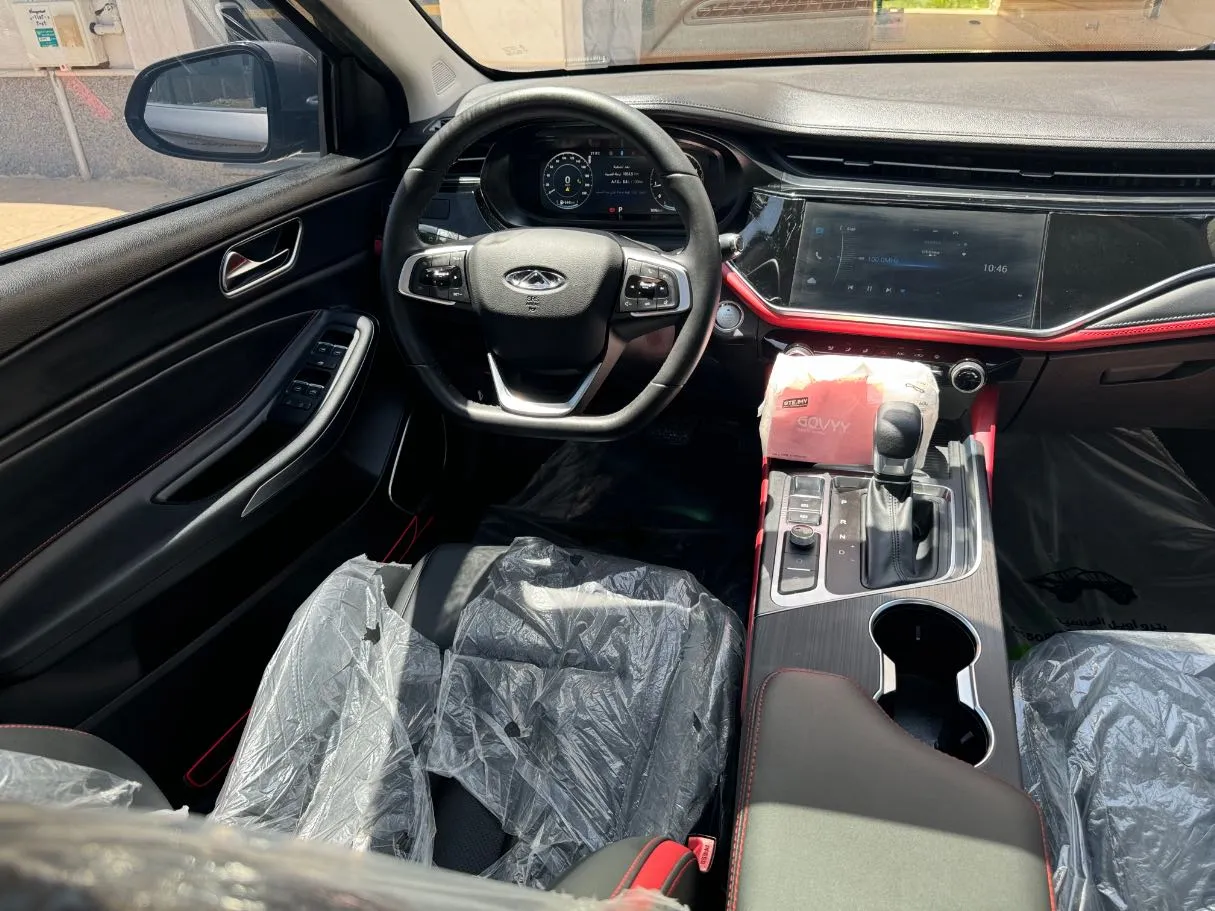Car image 16