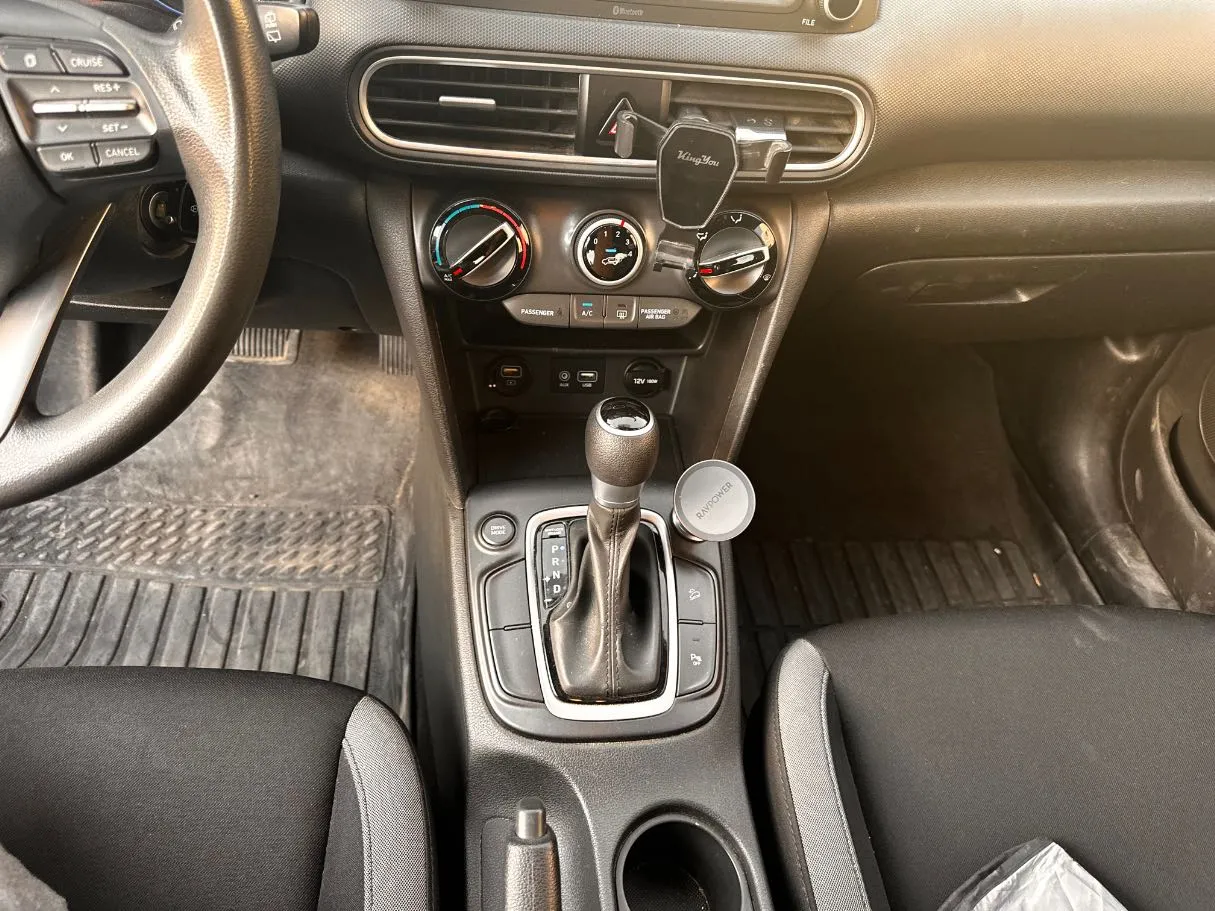 Car image 18