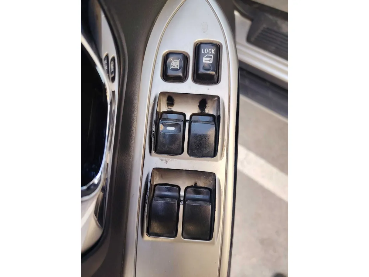 Car image 29