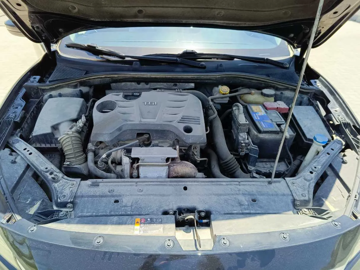 Car image 35