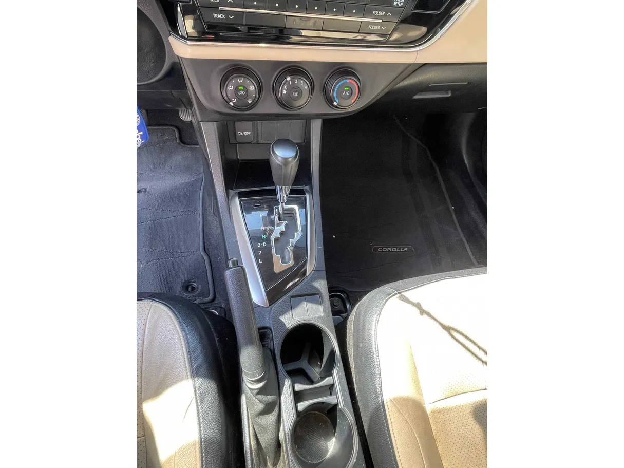 Car image 25