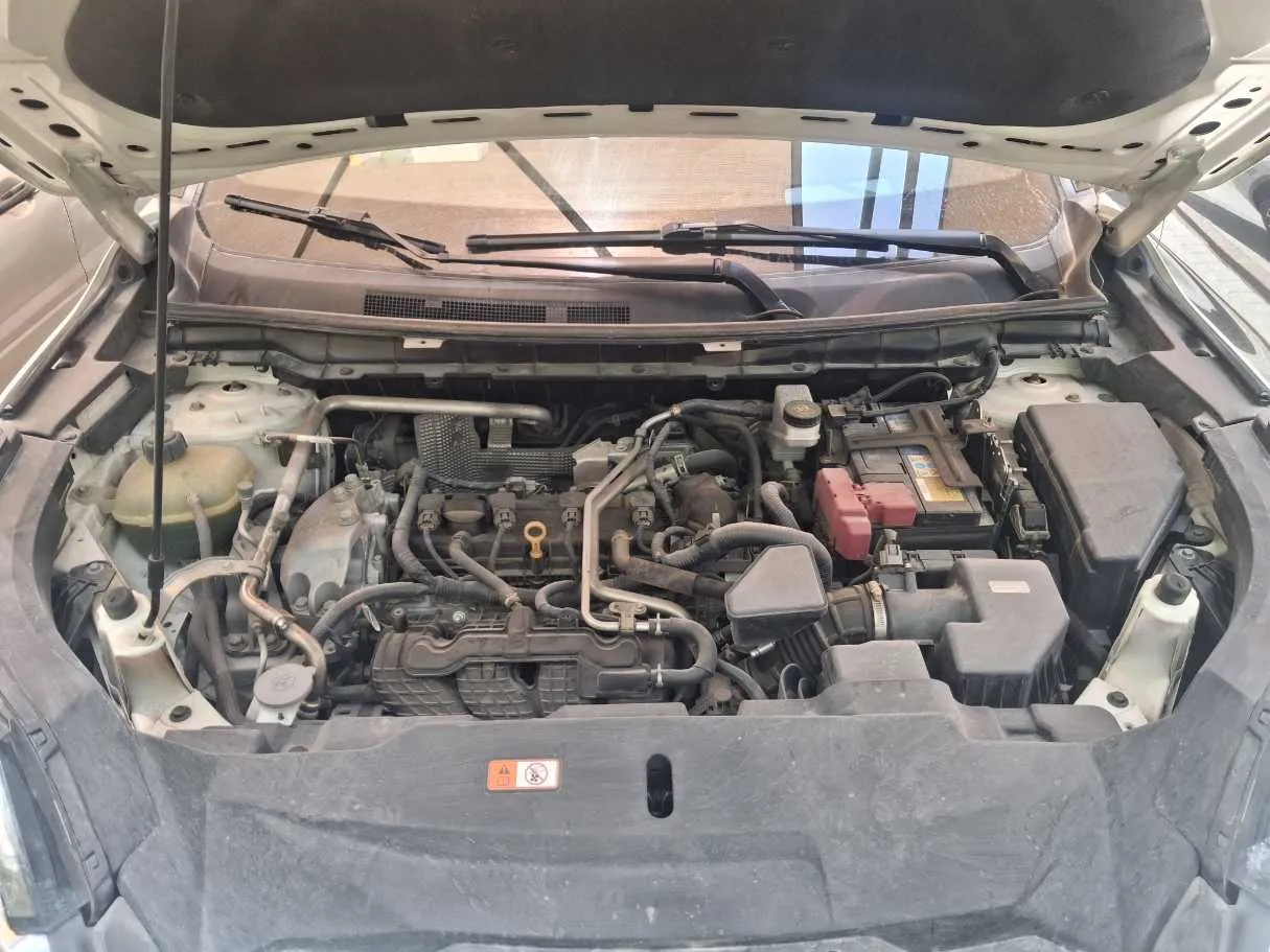 Car image 21