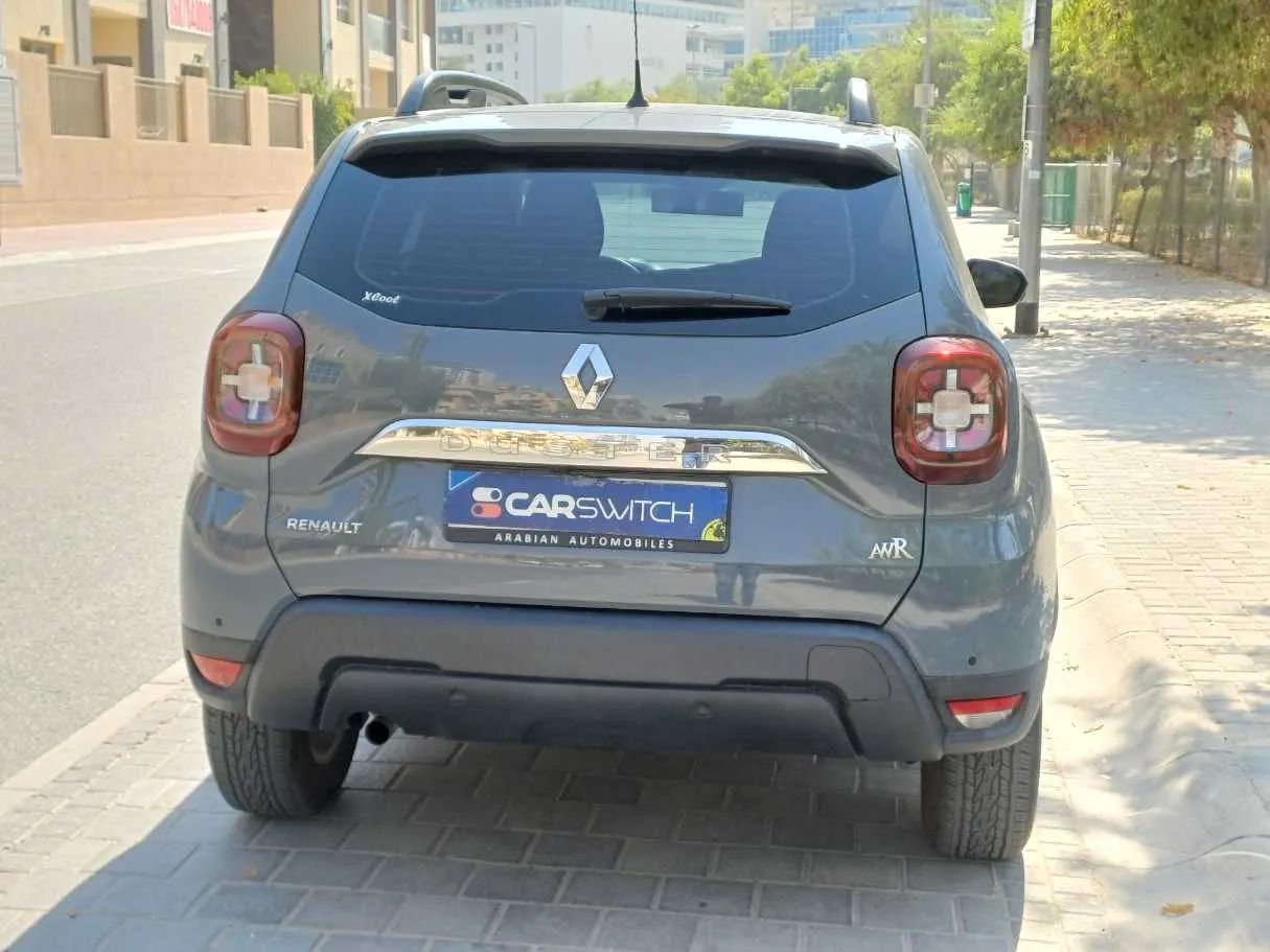 Car image 6