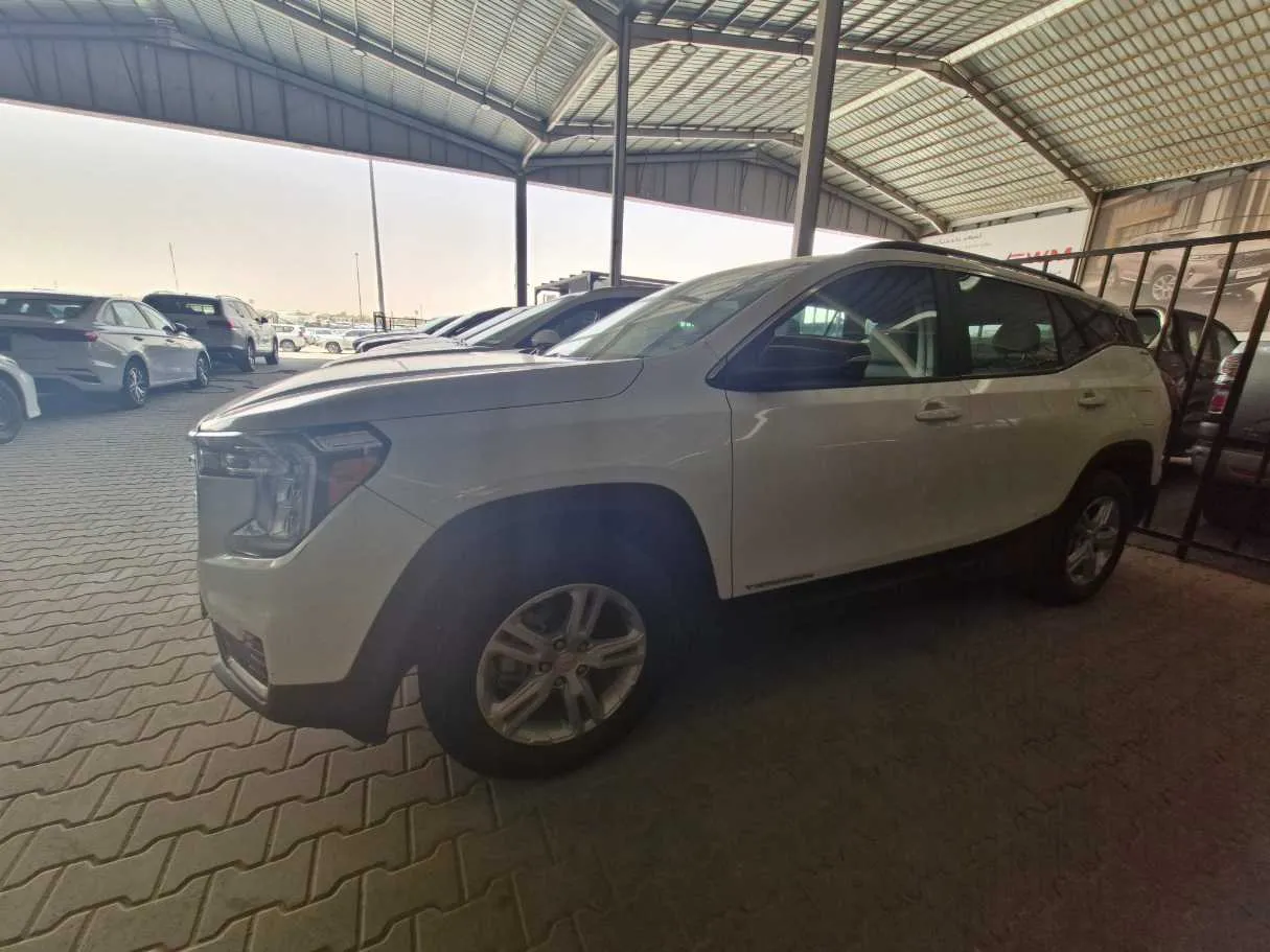 Car image 7