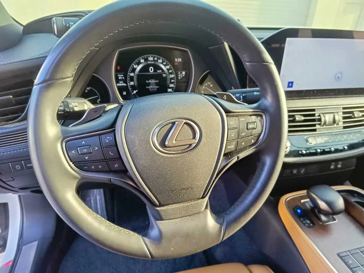 Car image 31