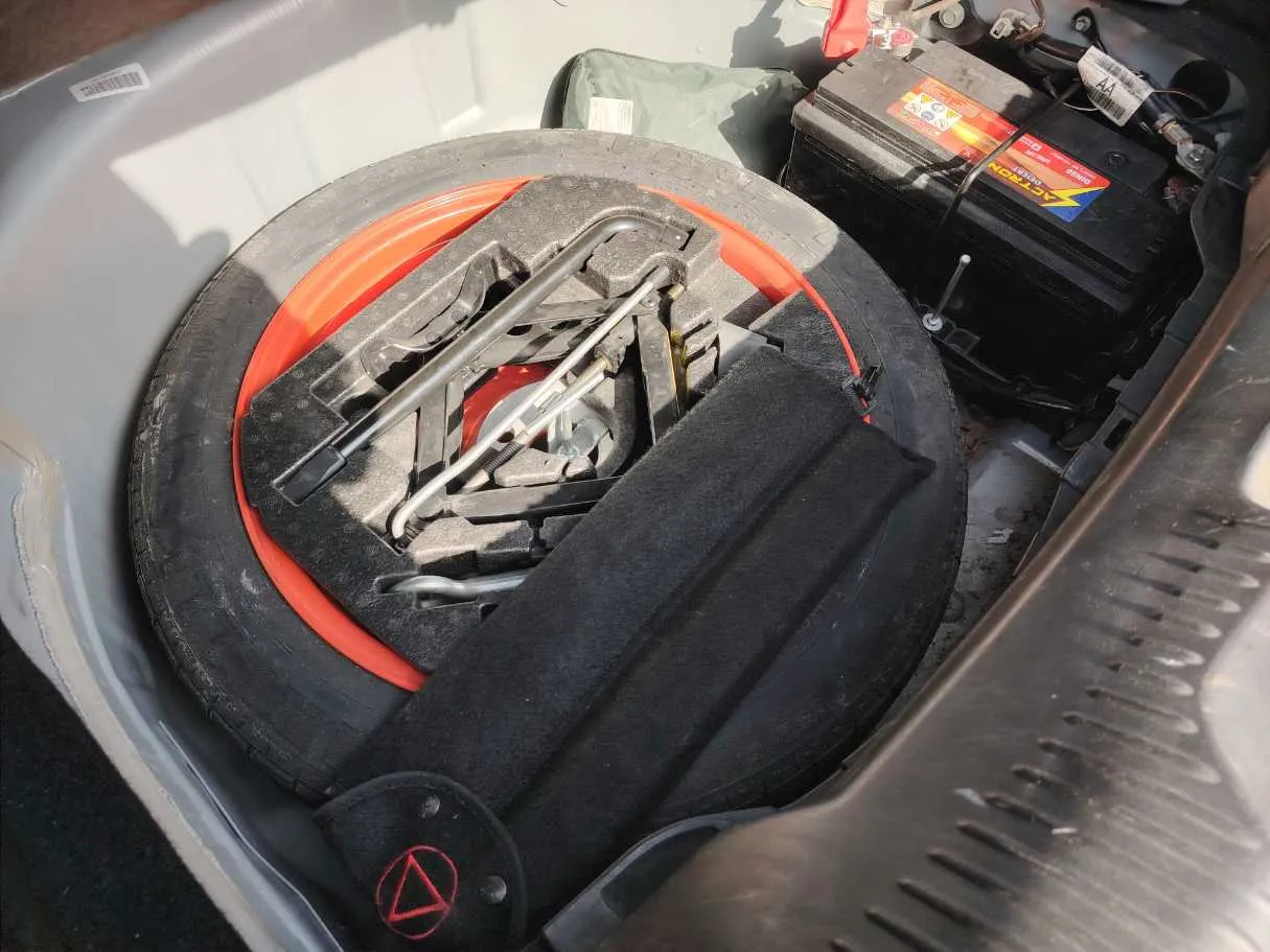 Car image 31