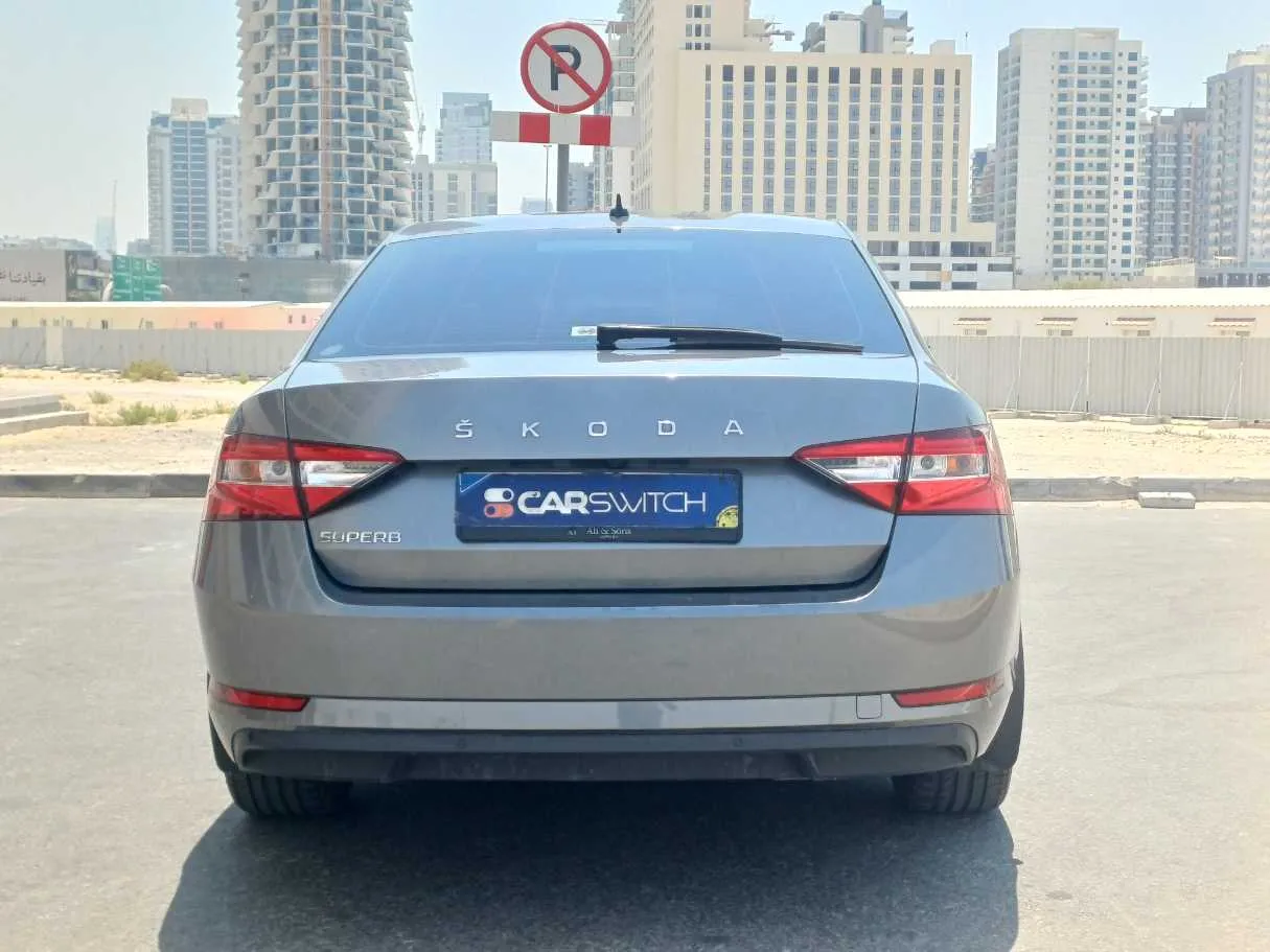 Car image 6