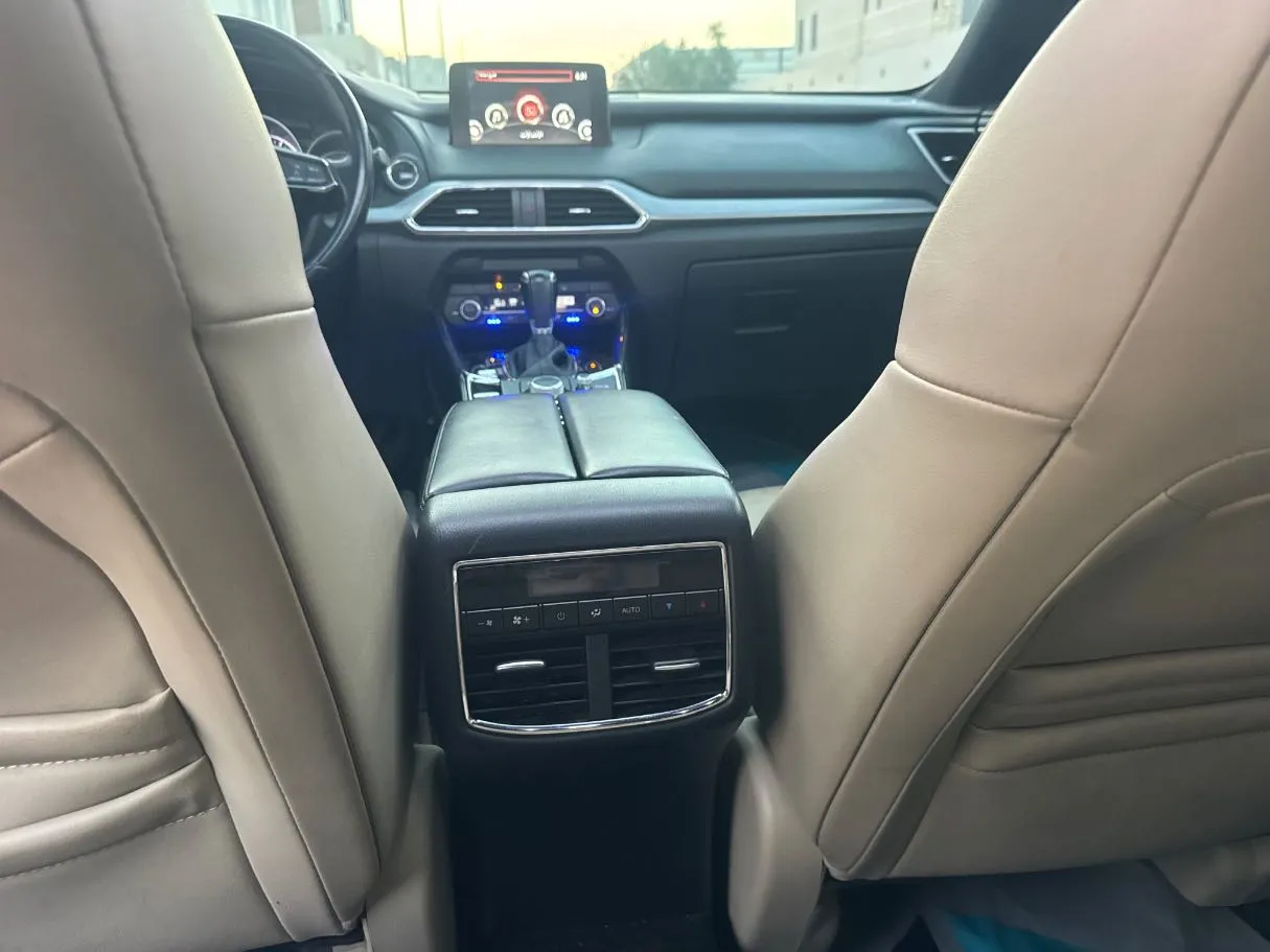 Car image 21
