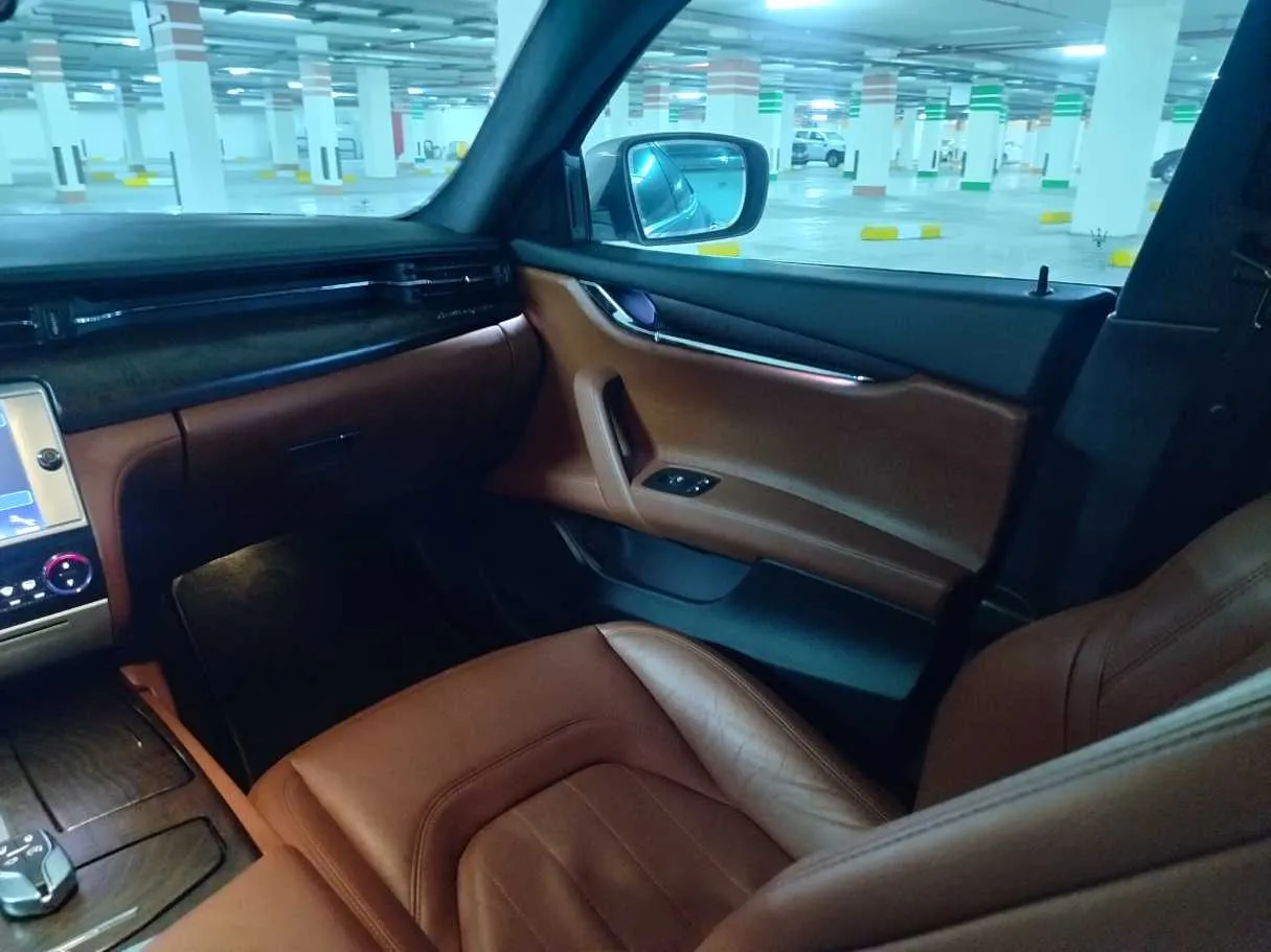 Car image 39