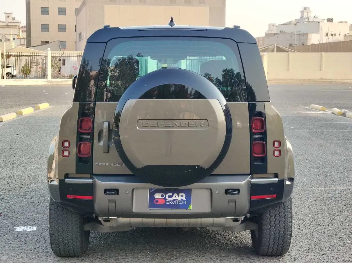Car image 6