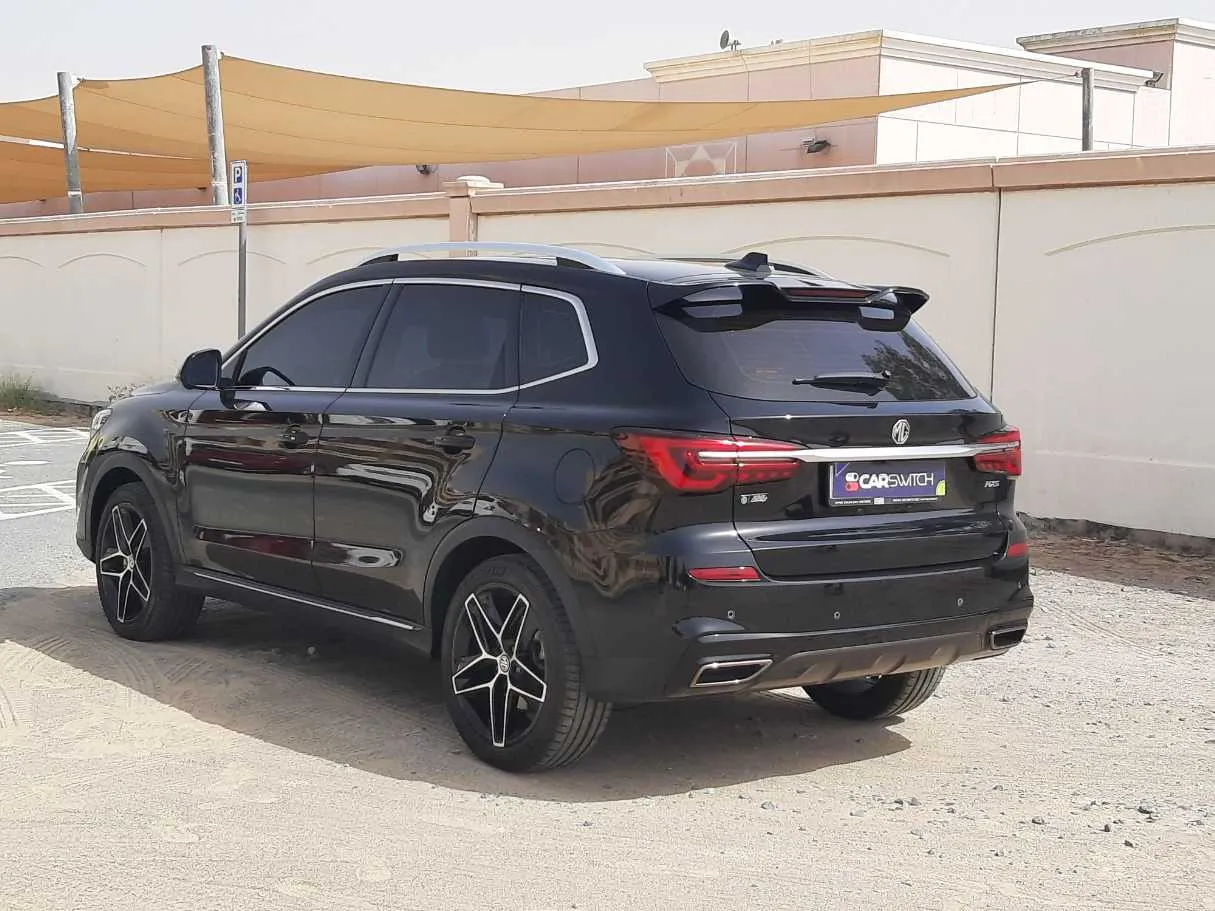 Car image 7