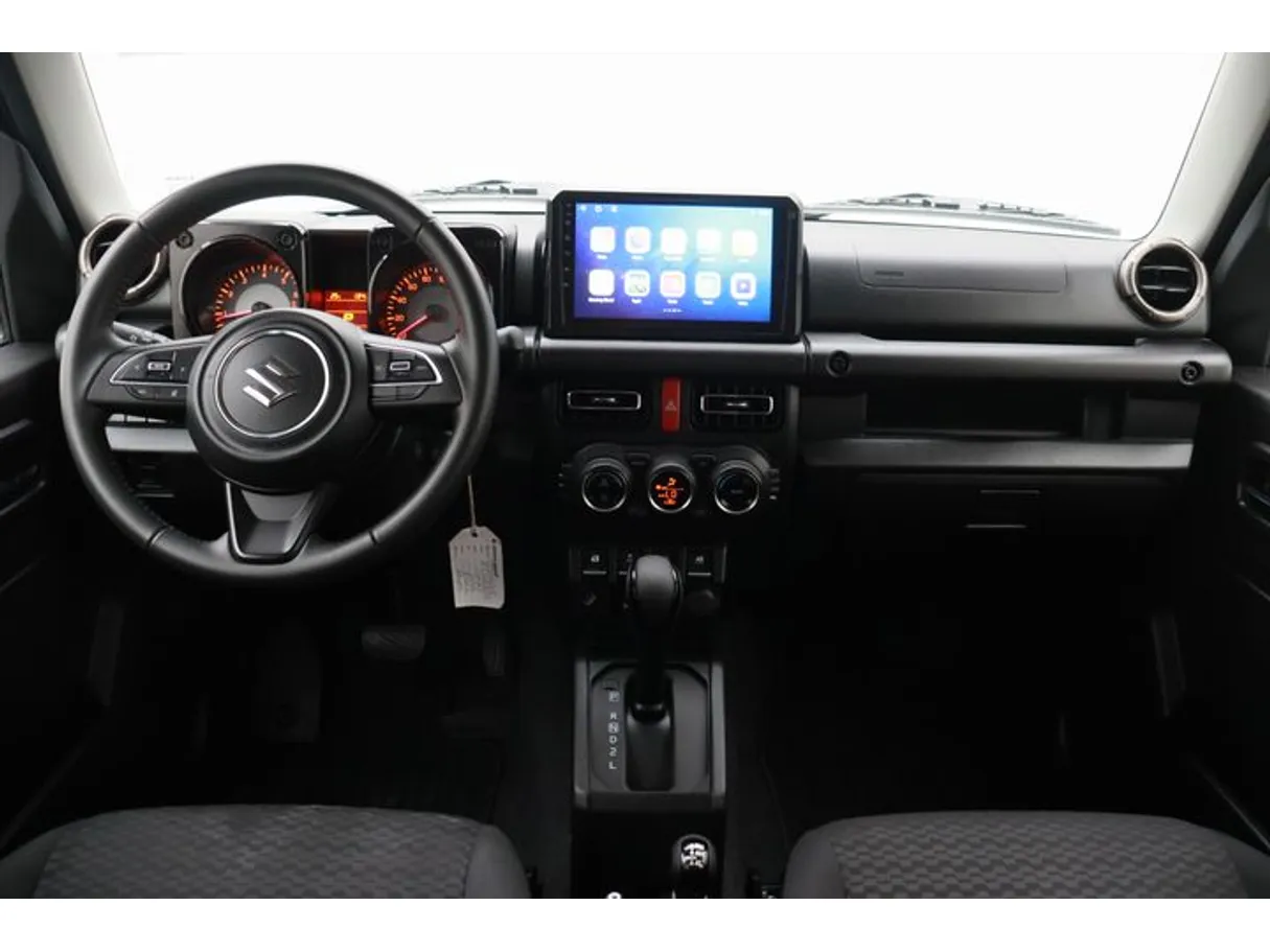 Car image 10