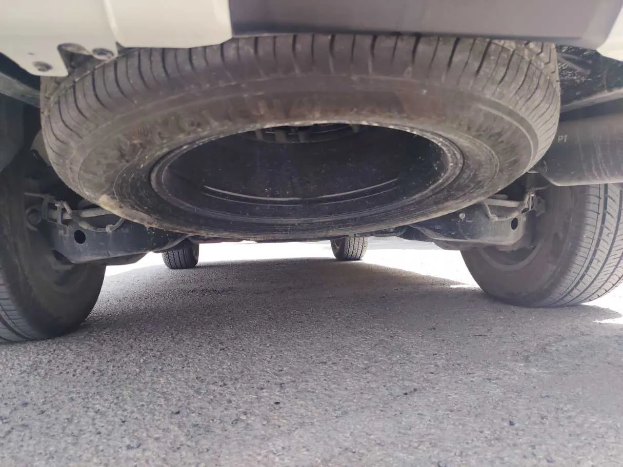 Car image 33