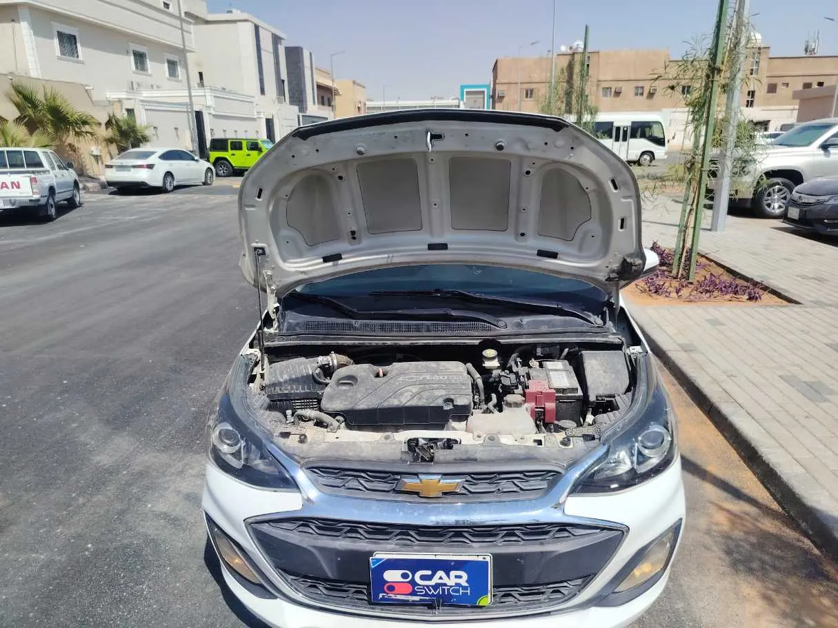 Car image 23