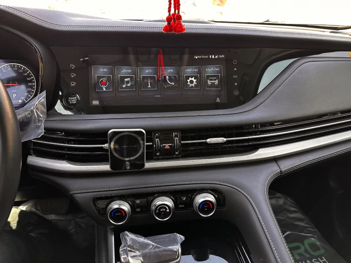 Car image 19
