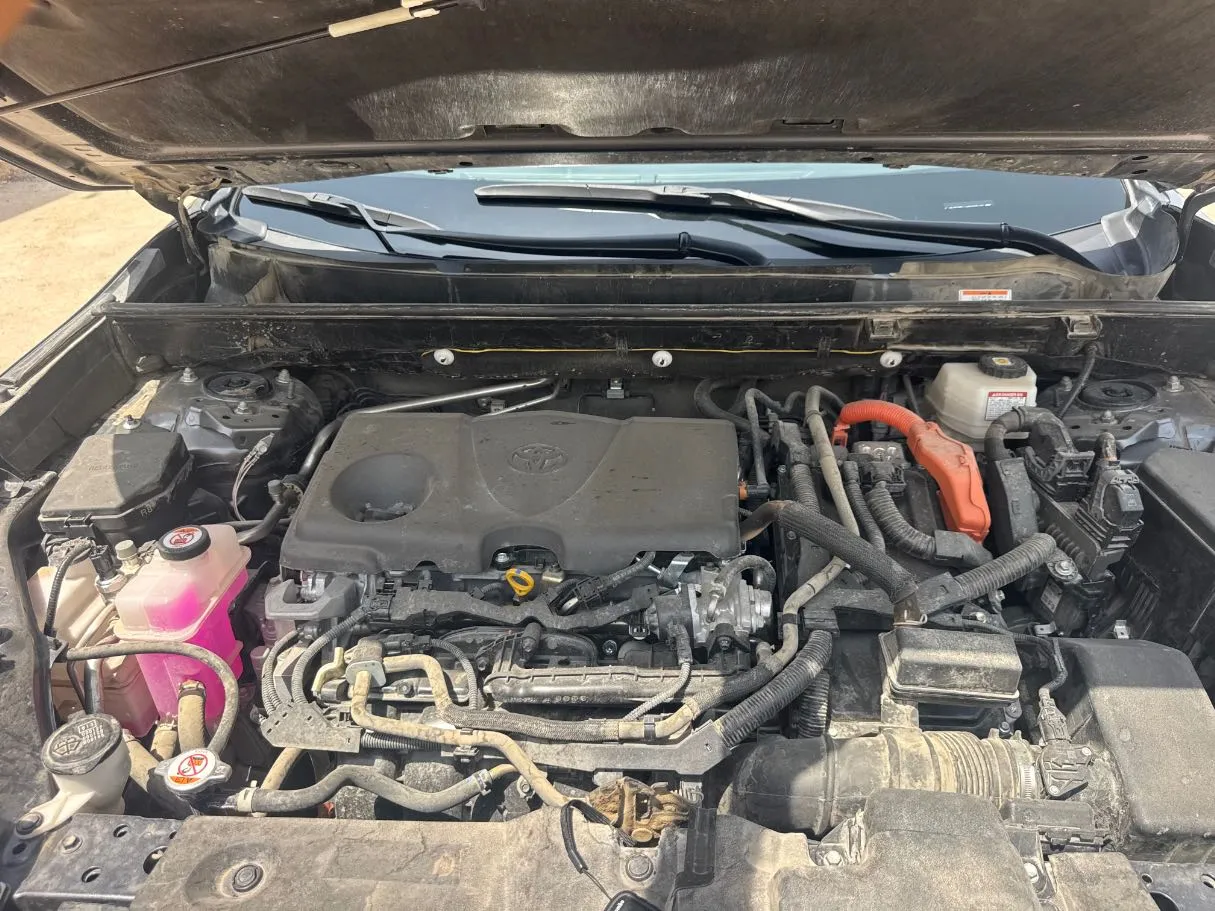 Car image 22