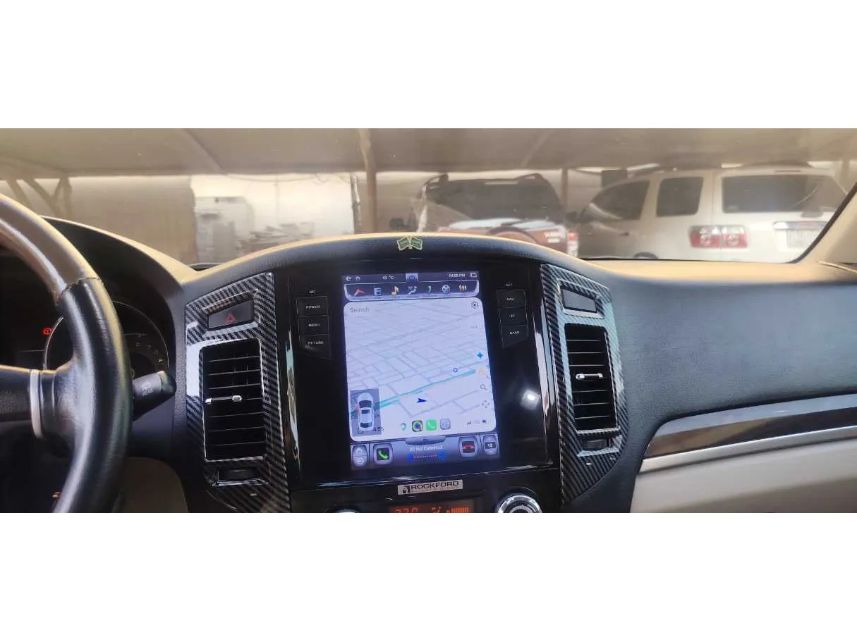 Car image 19