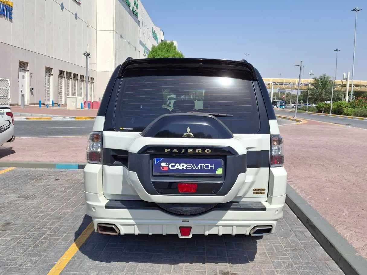 Car image 6