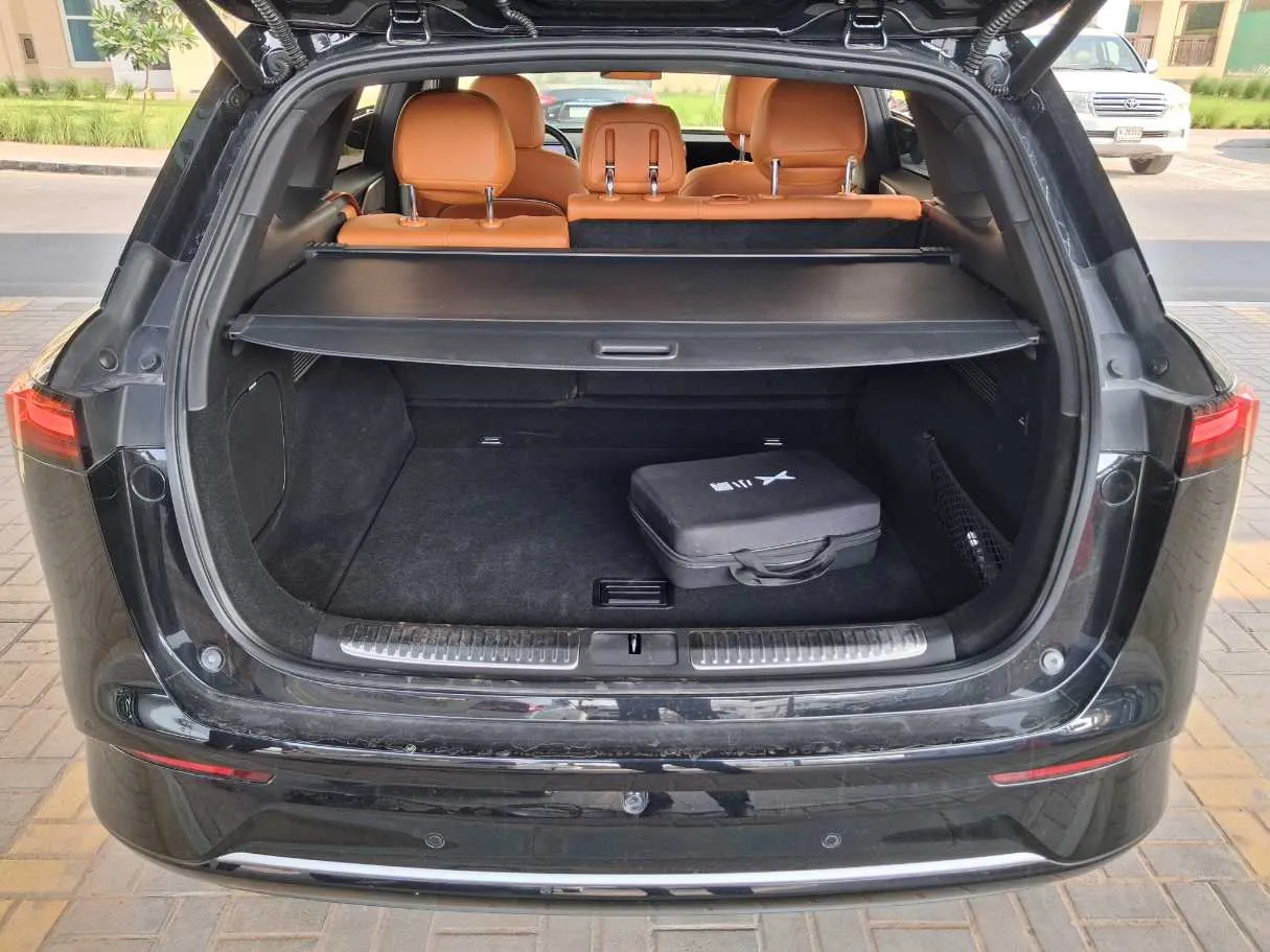Car image 20