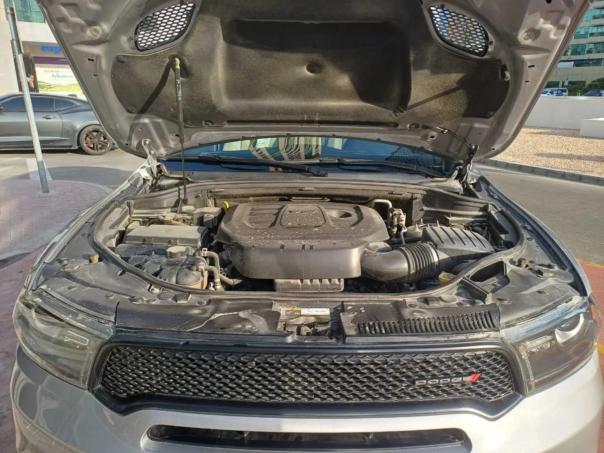 Car image 25