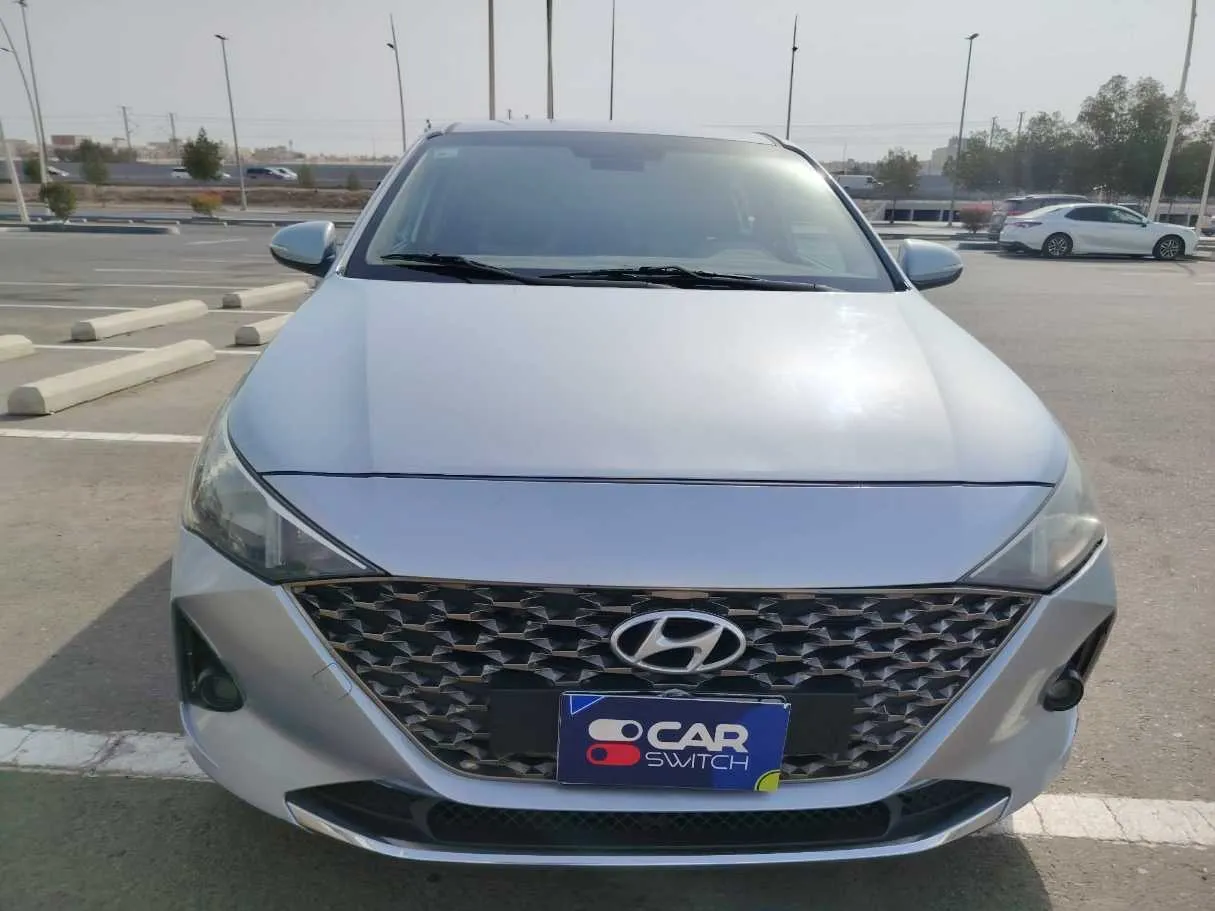 Car image 2