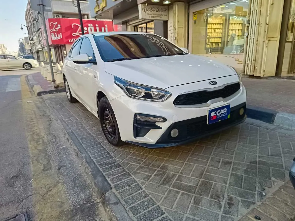 Car image 3