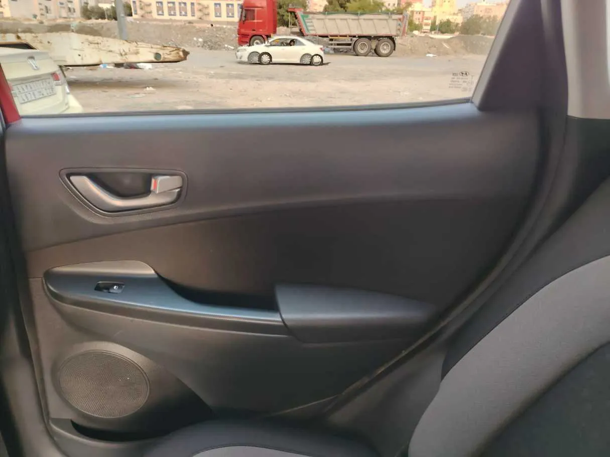 Car image 42