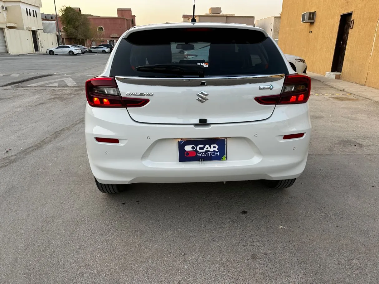 Car image 6