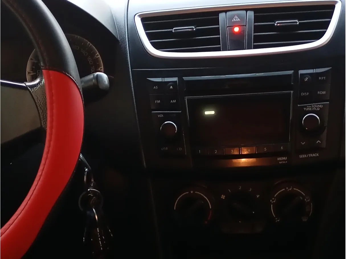 Car image 7