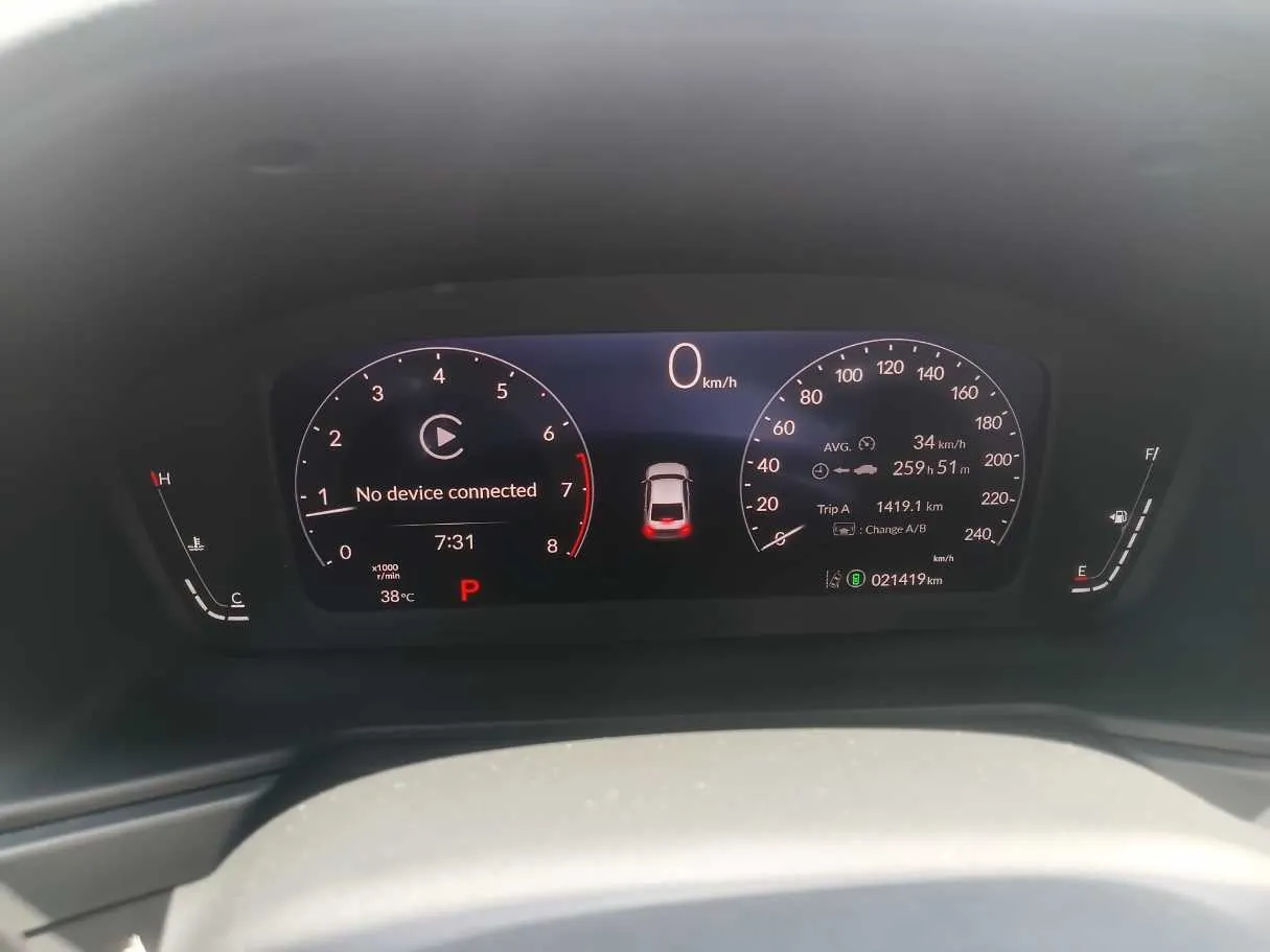 Car image 18