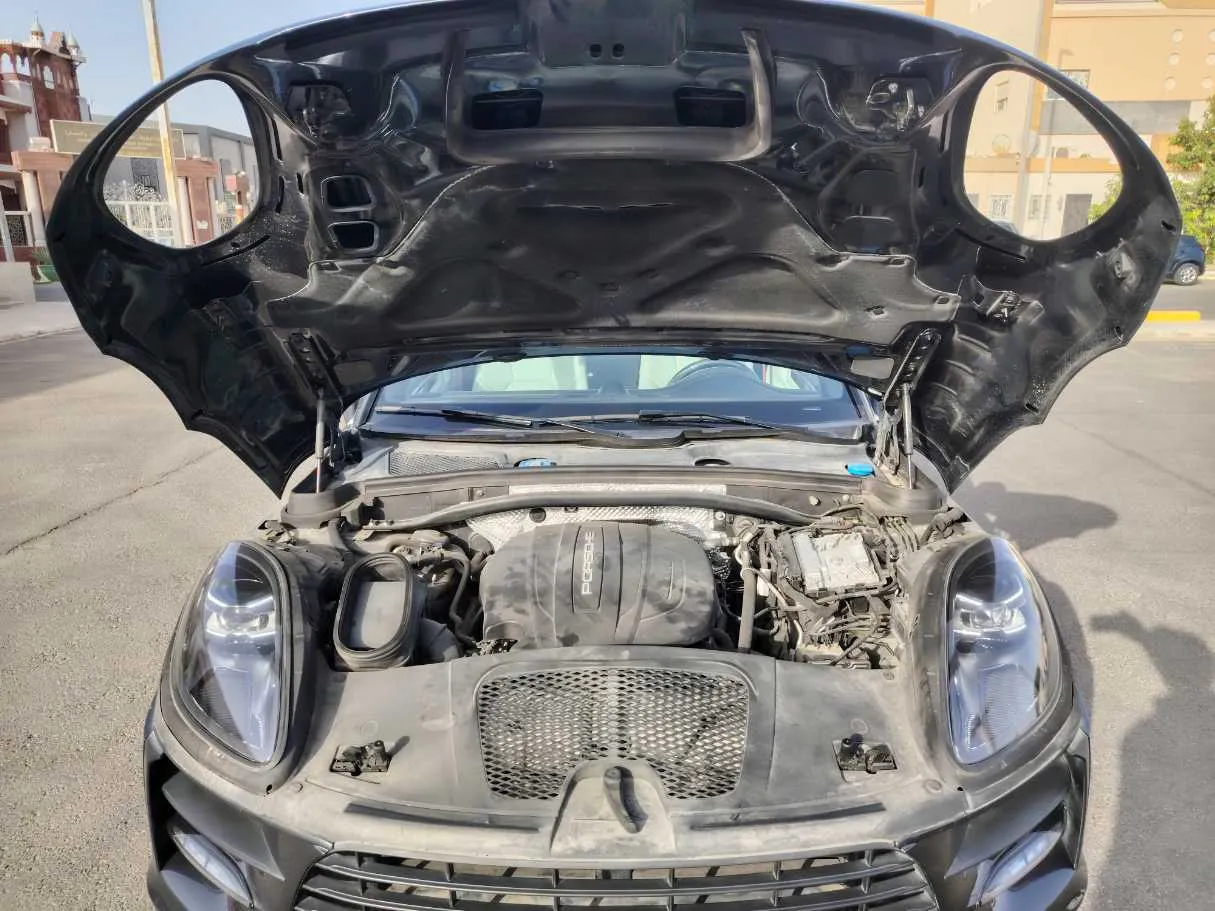 Car image 36
