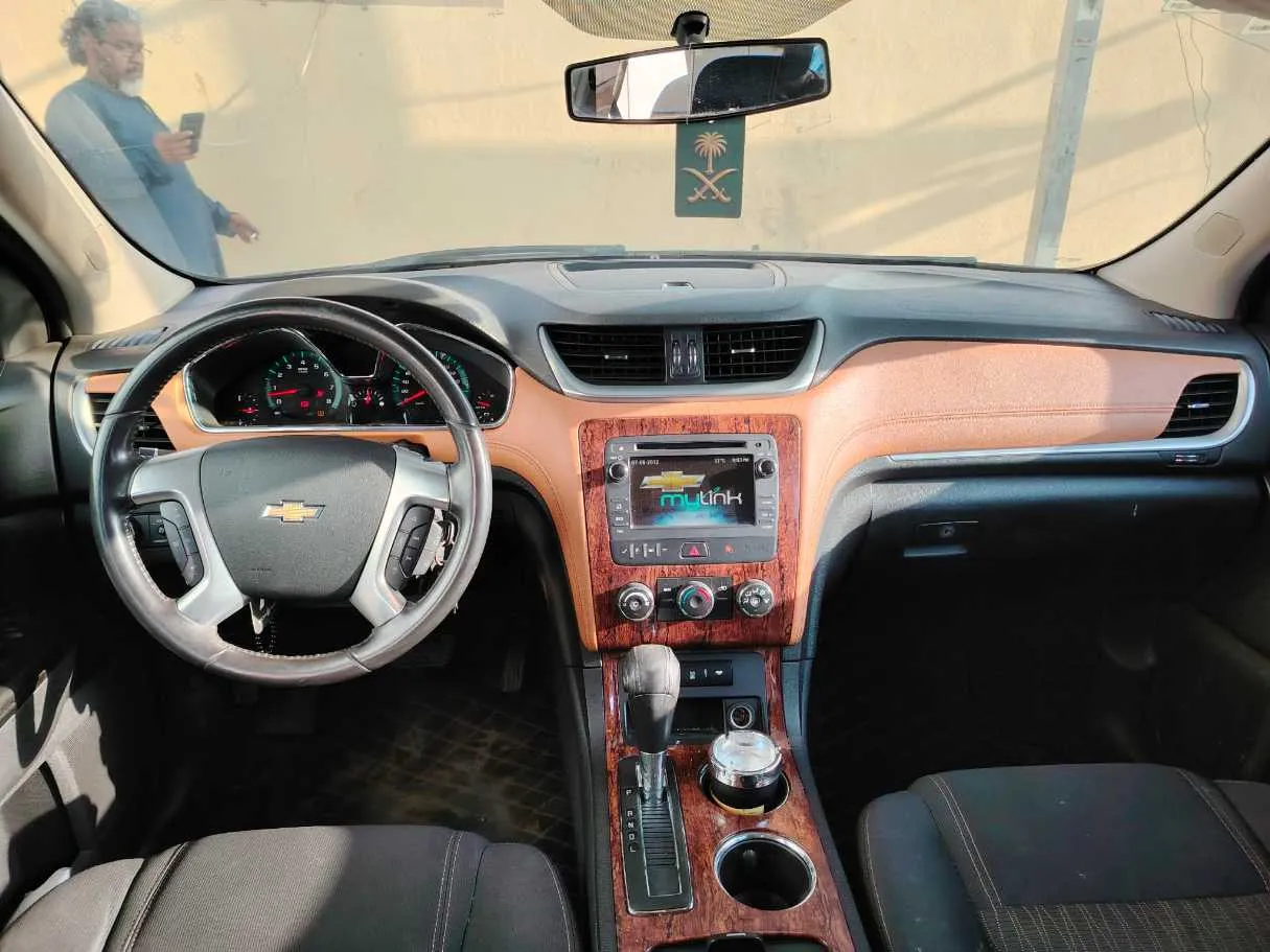 Car image 23