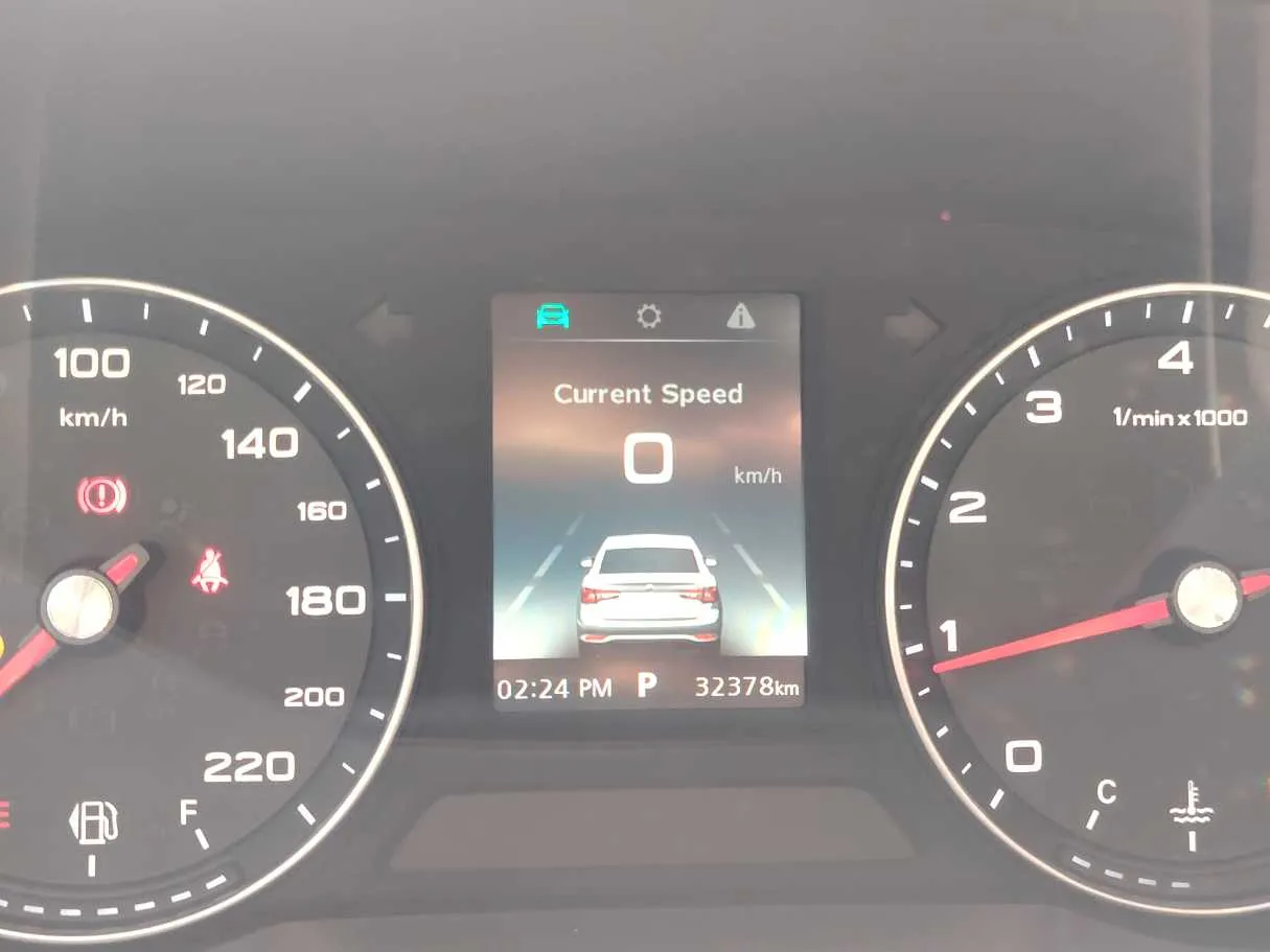 Car image 25