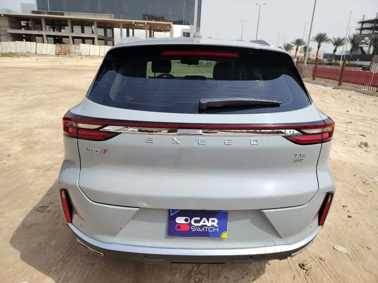 Car image 6