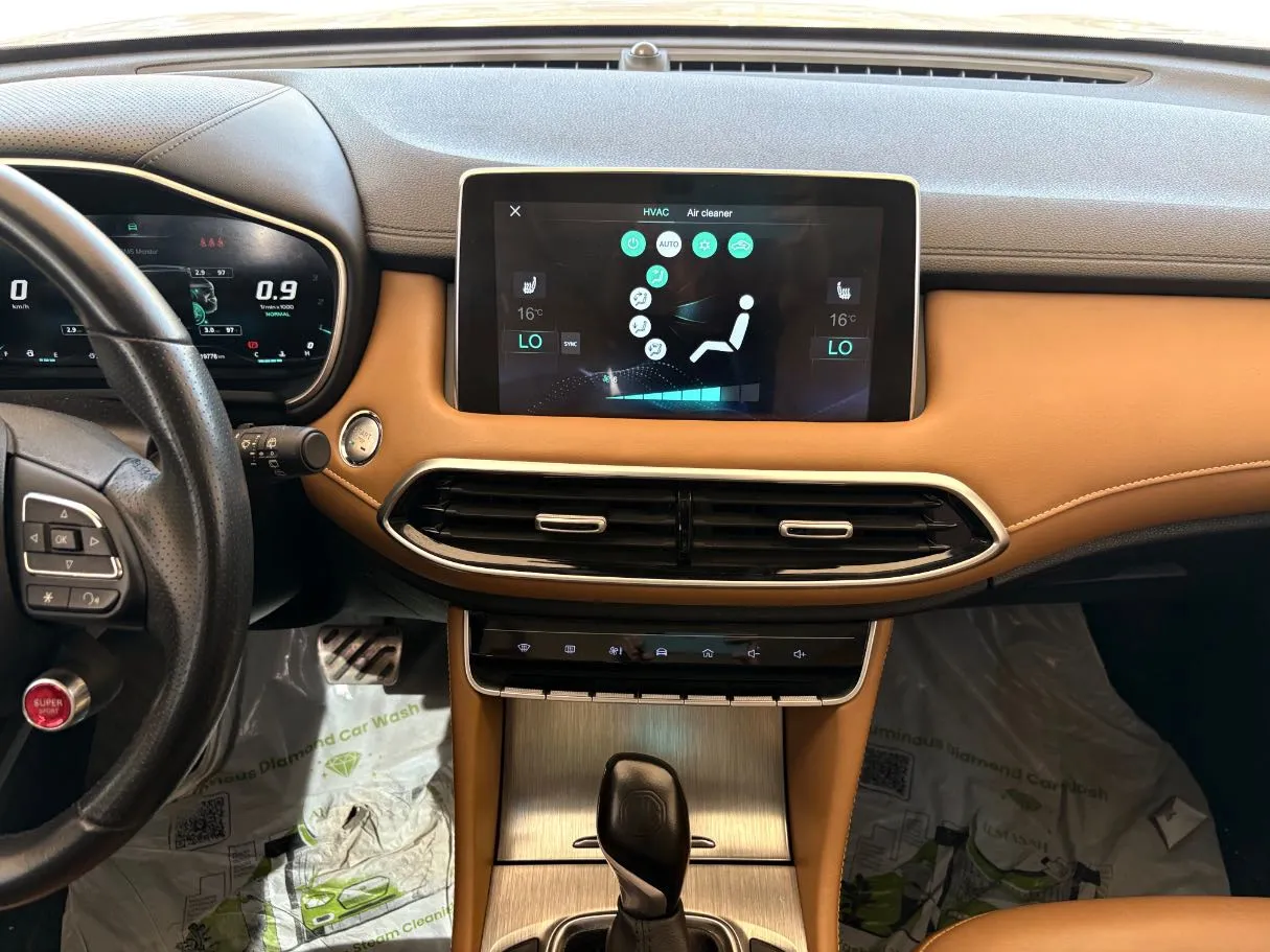 Car image 20