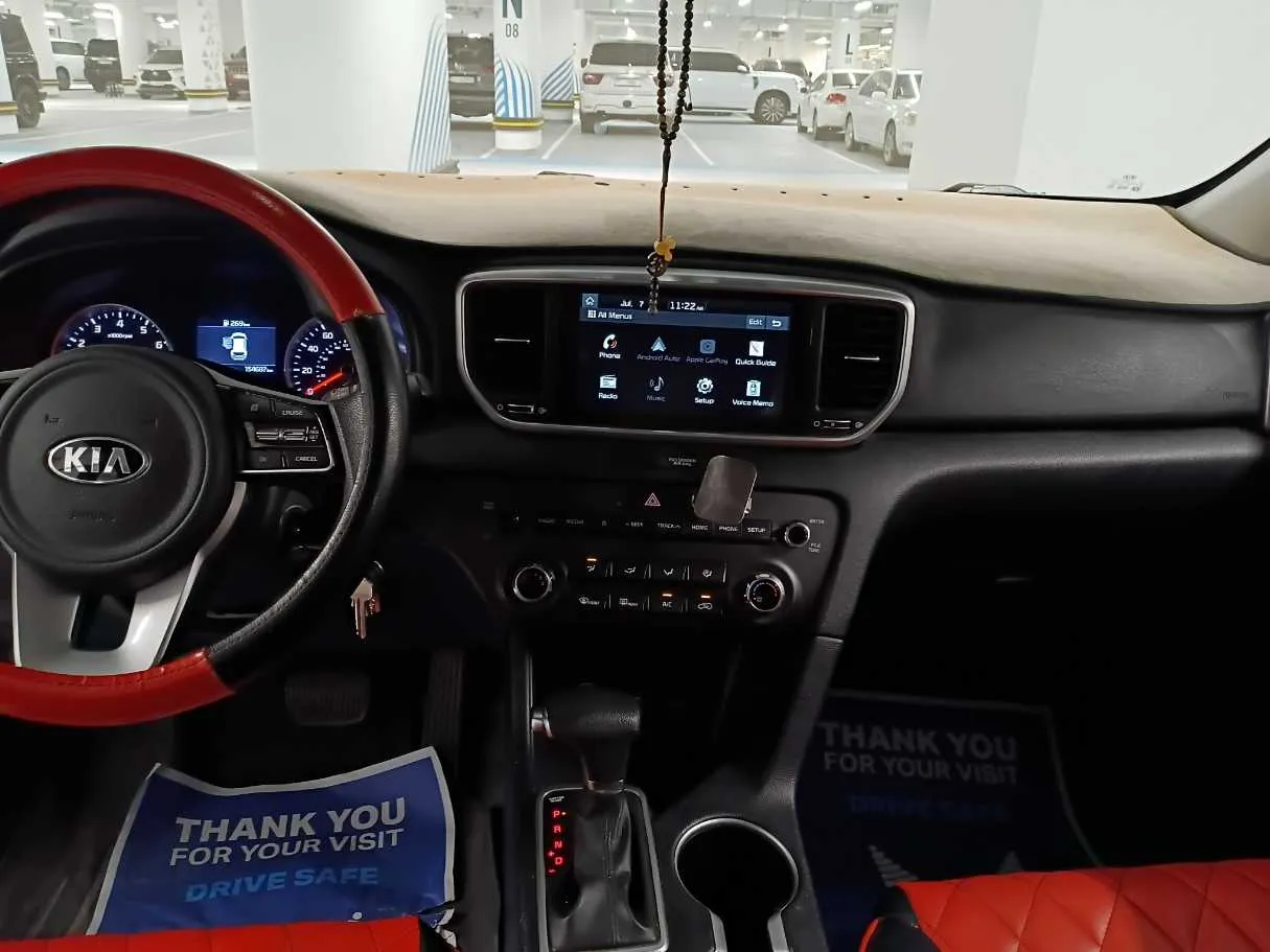 Car image 15