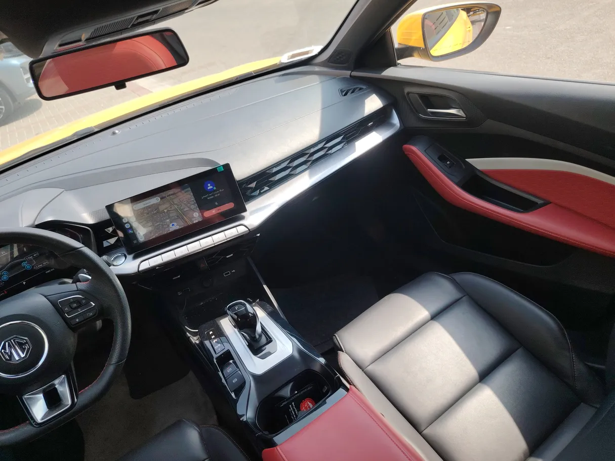 Car image 24
