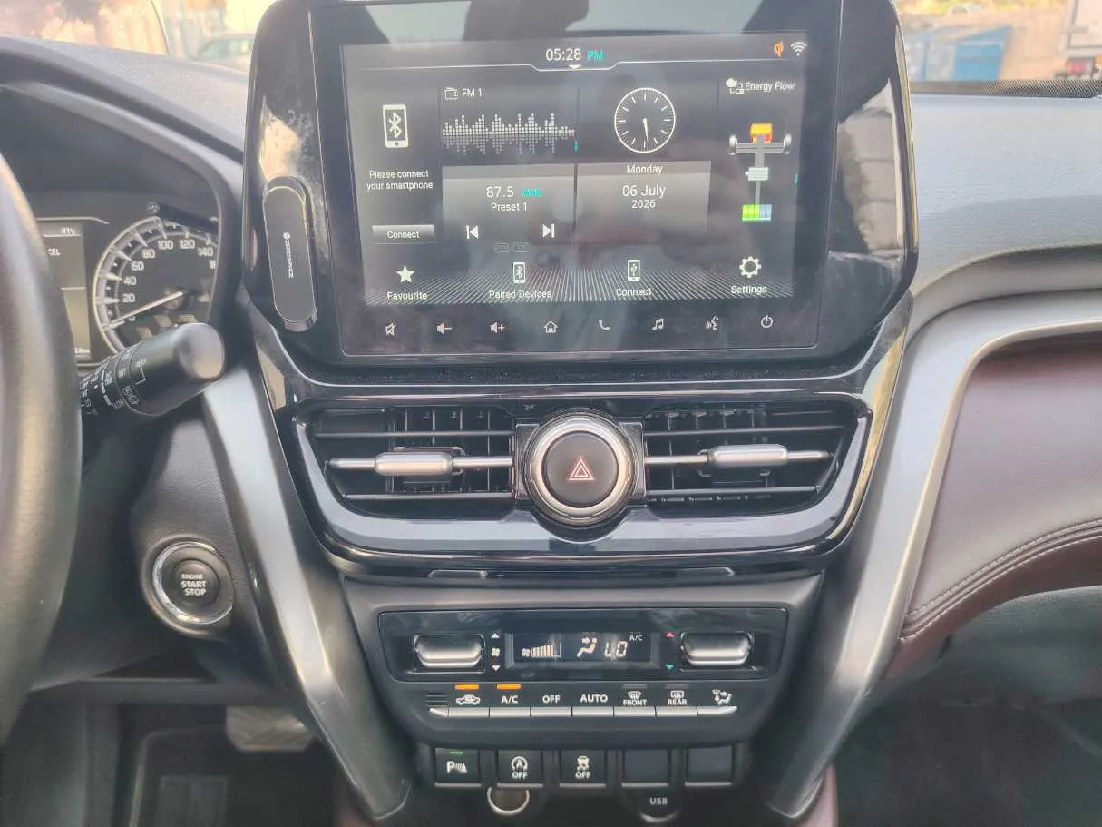 Car image 21