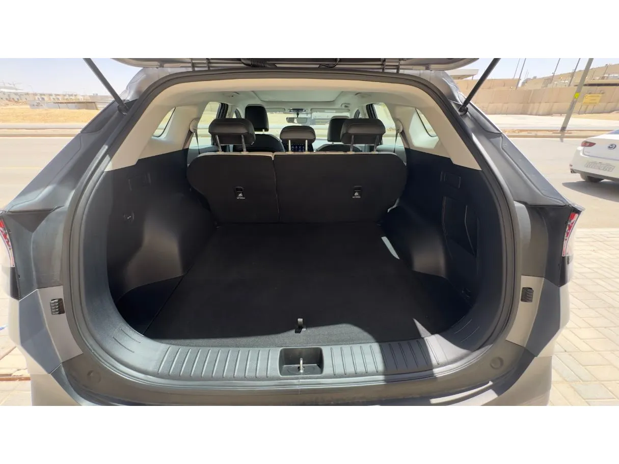 Car image 20