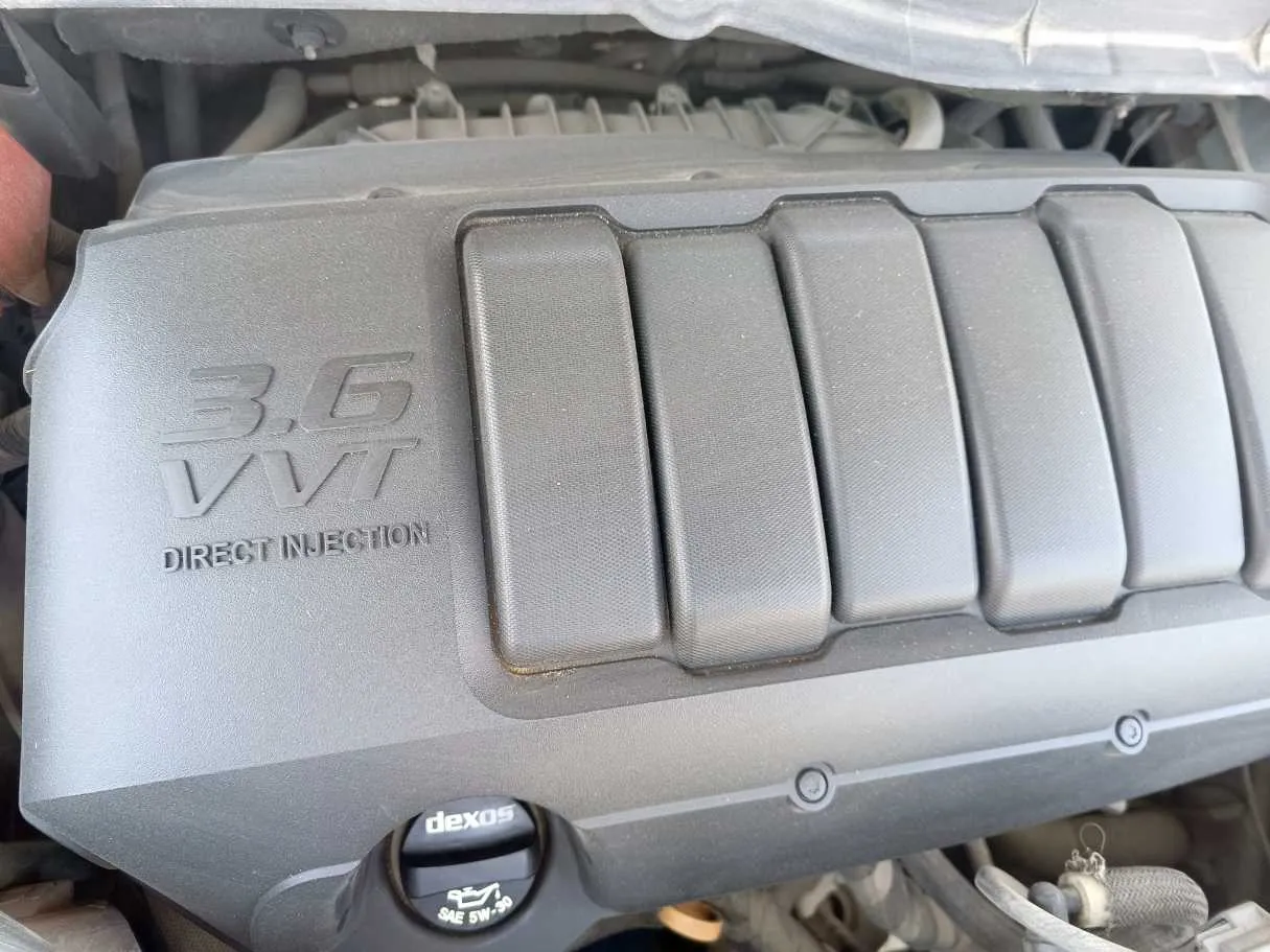 Car image 33