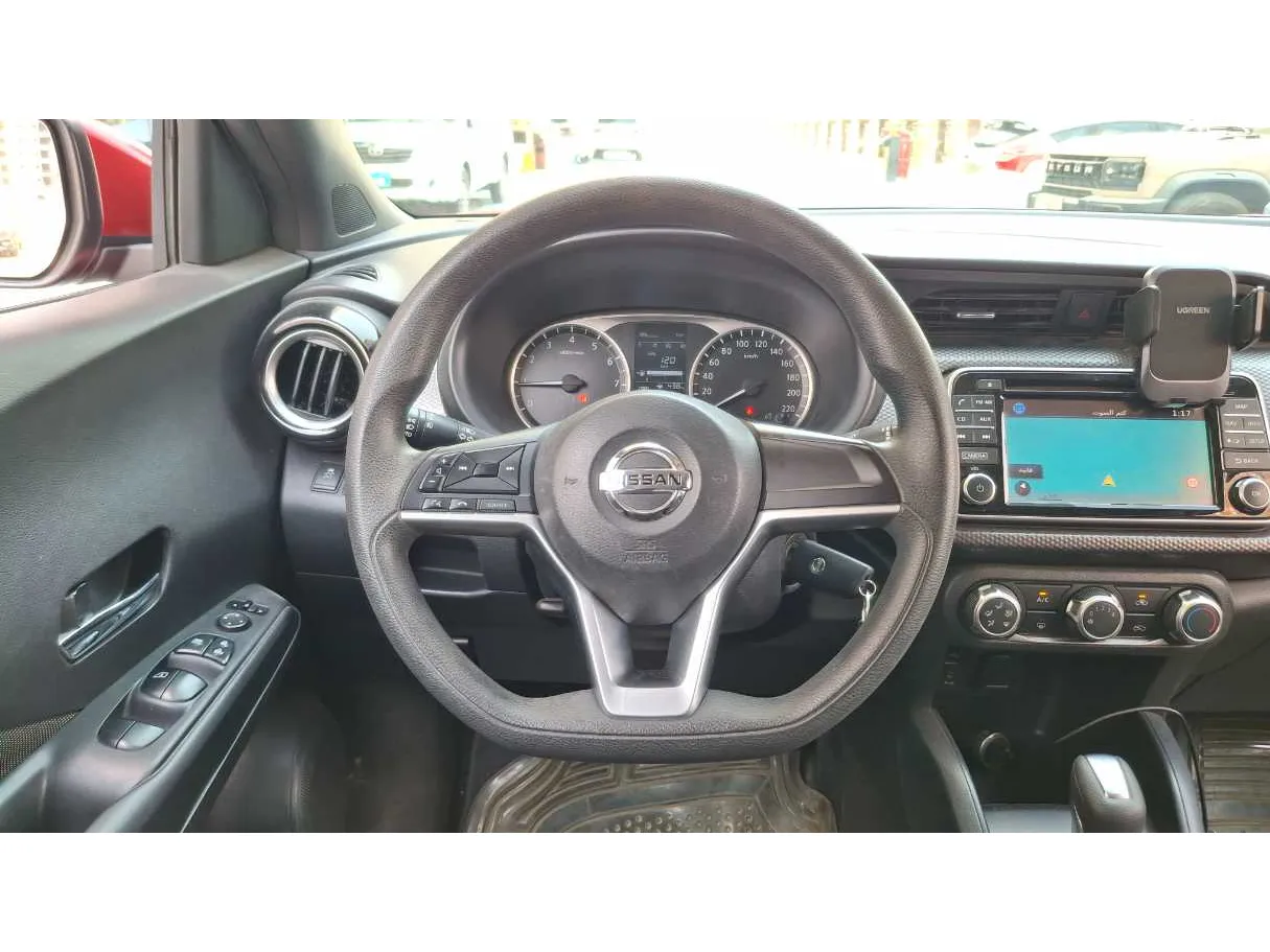 Car image 17