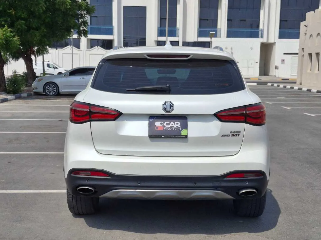 Car image 6