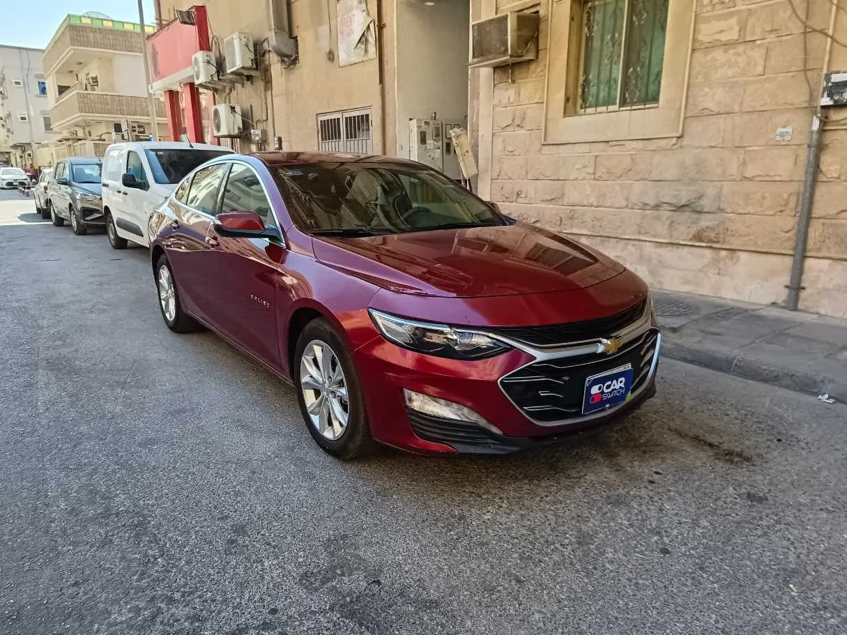 Car image 3