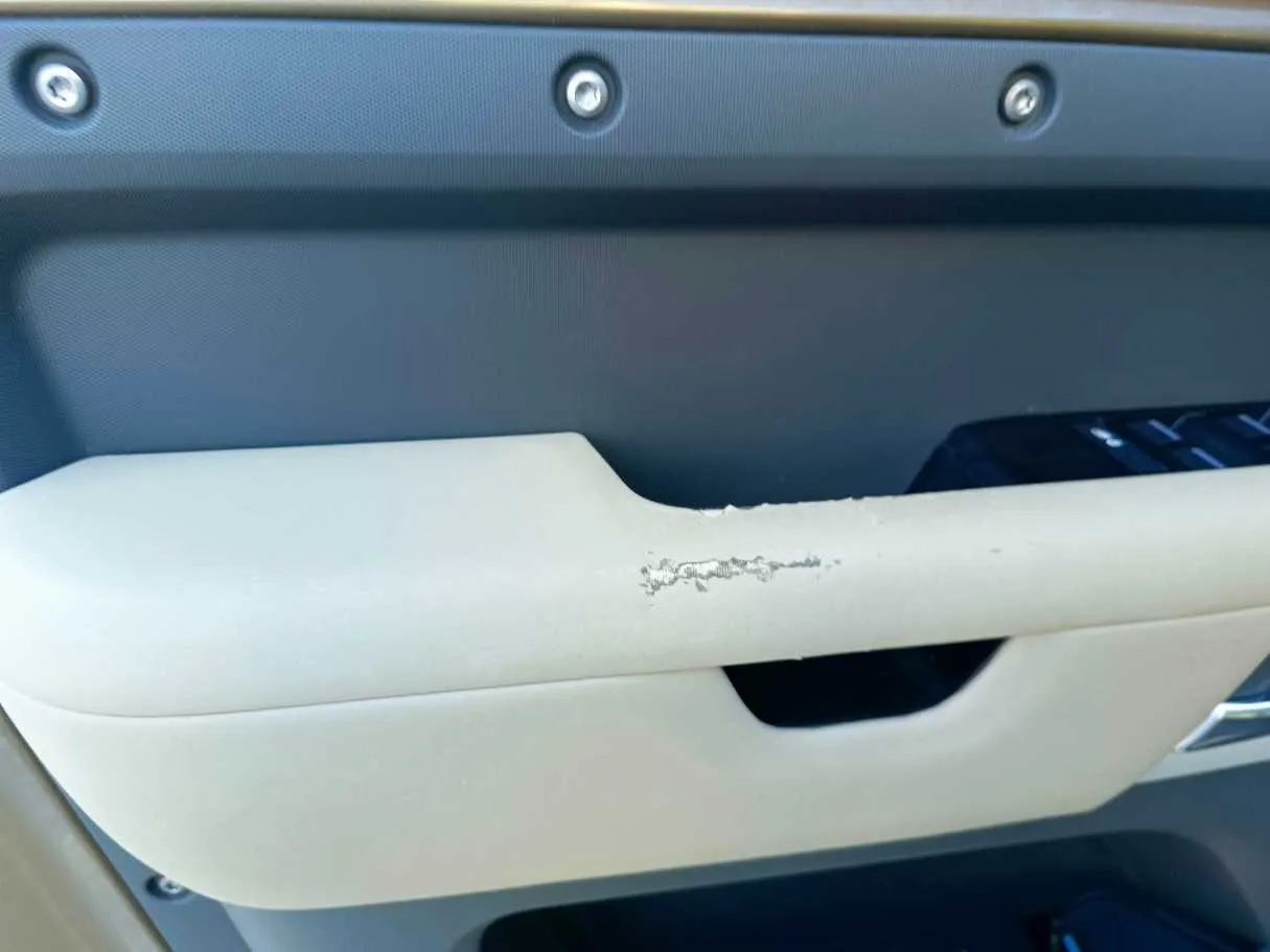Car image 33