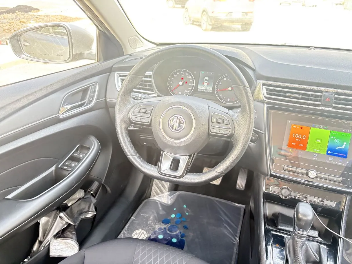 Car image 22